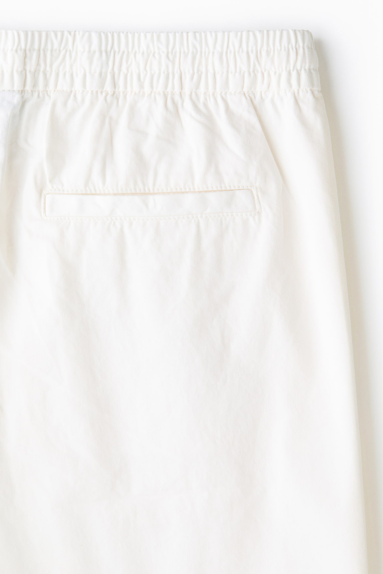 מכנסיים קצרים מכותנה Relaxed Fit - לבן/ירוק חאקי/חום כהה/שחור - 6