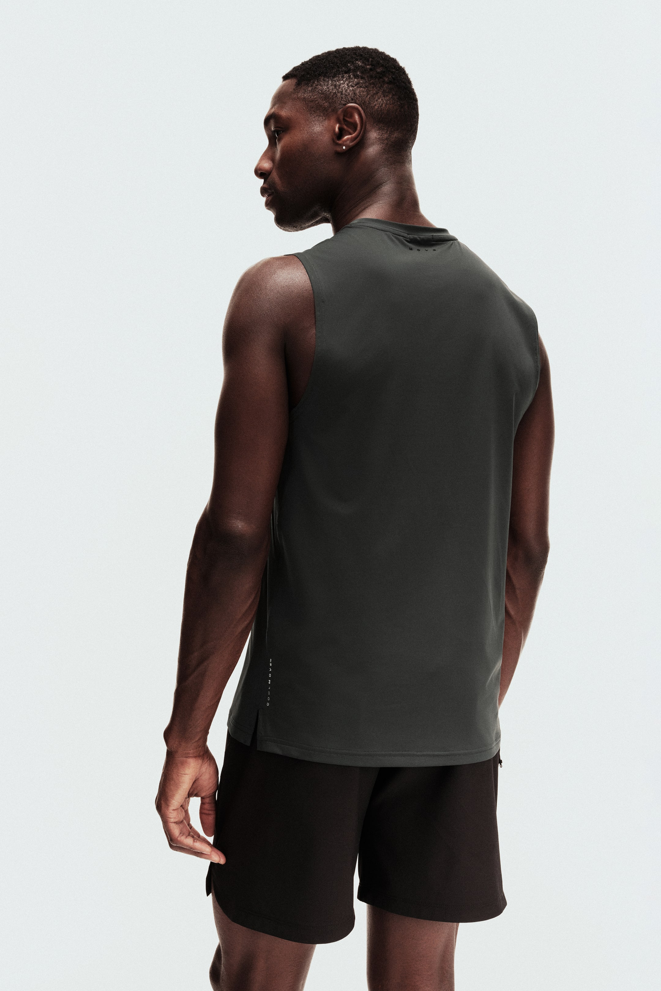 Muscle Fit Sports Tank Top with CoolMove™