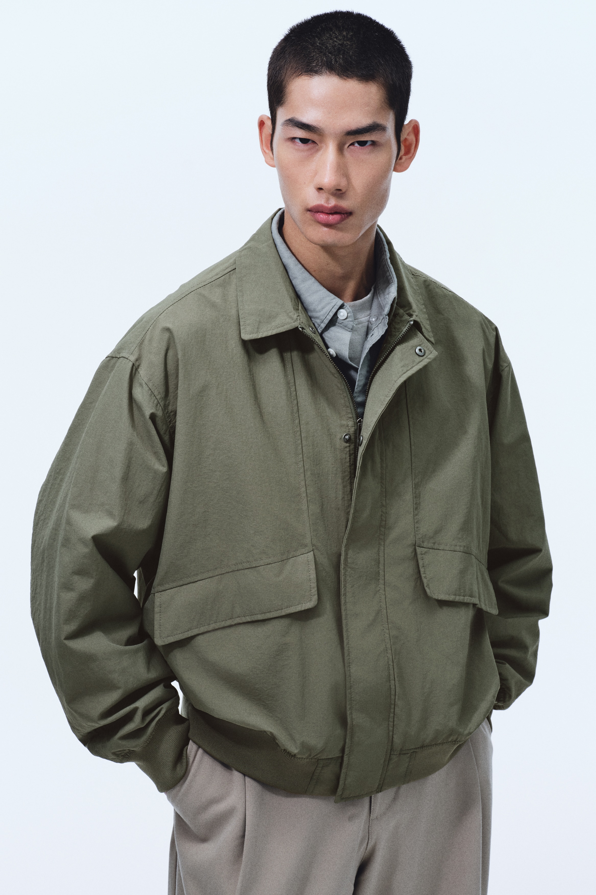ウォーターリペレント コーチジャケット - カーキグリーン - Men | H&M JP
