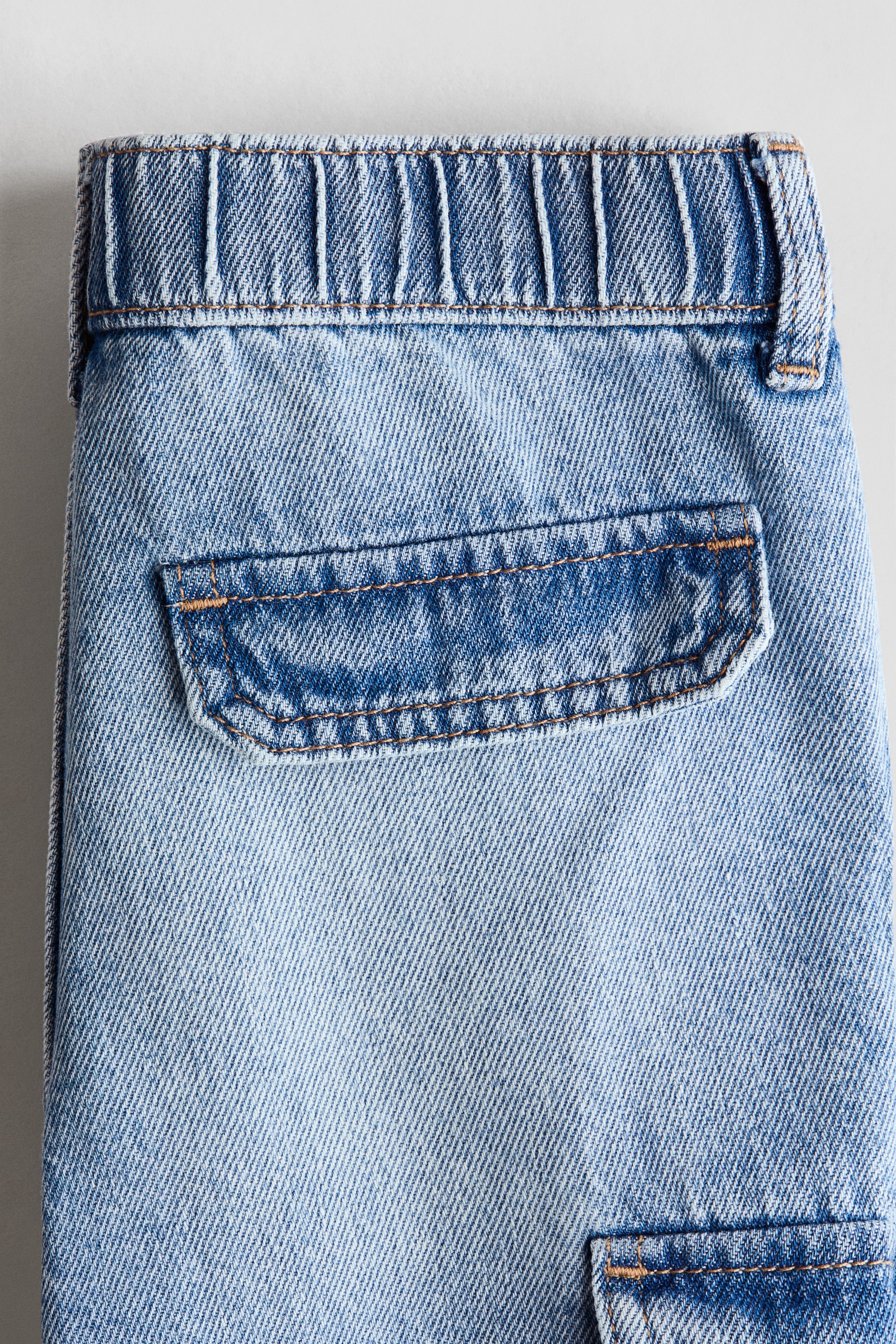 View larger image: Relaxed Tapered Fit Jeans - Denim blue - Kids | H&M IN 3
