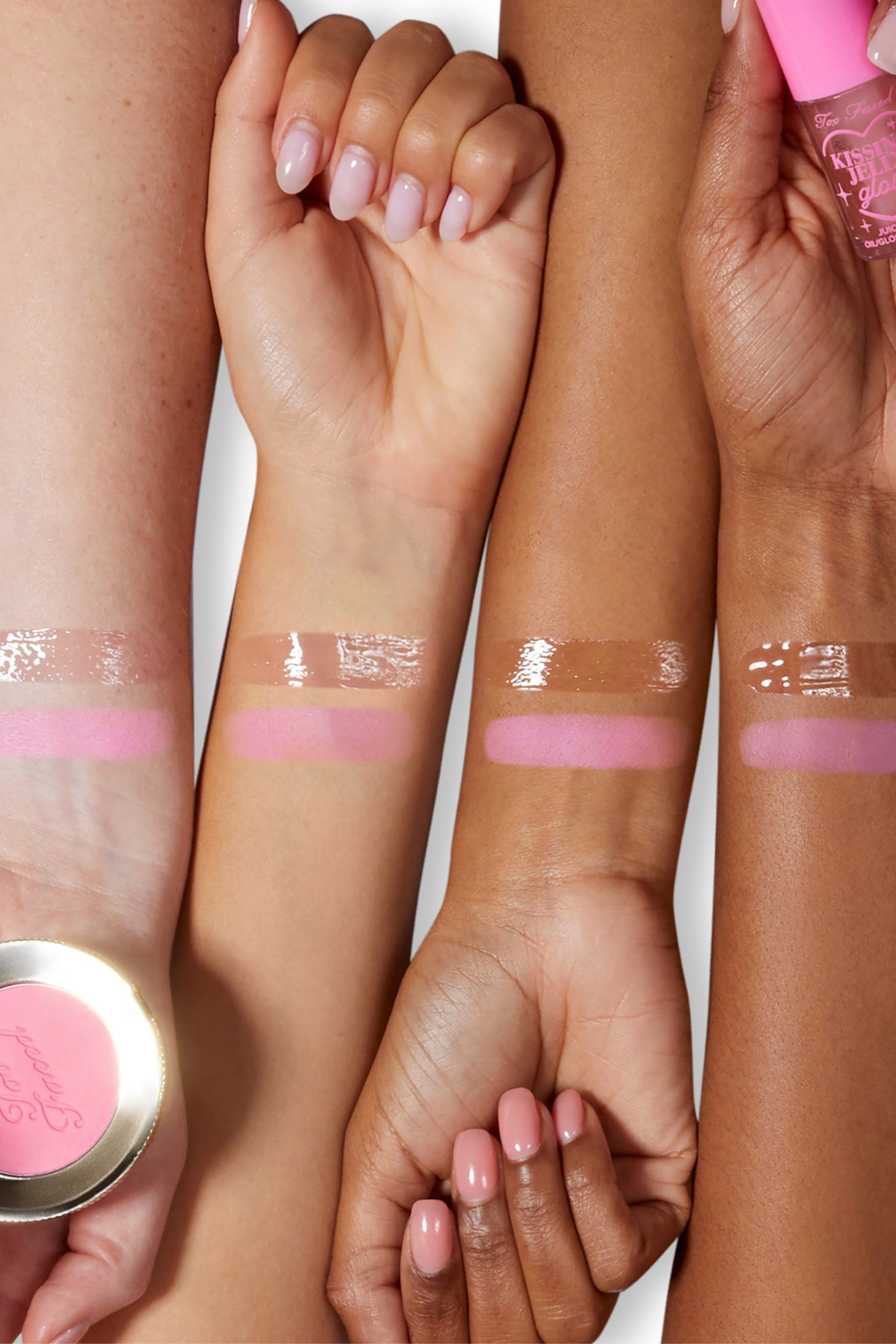 Visa större bild: Dream A Little Dream: Blush & Lip Gloss Set - Cloud Crush + Kissing Jelly - Too Faced - Beauty all | H&M FI 3