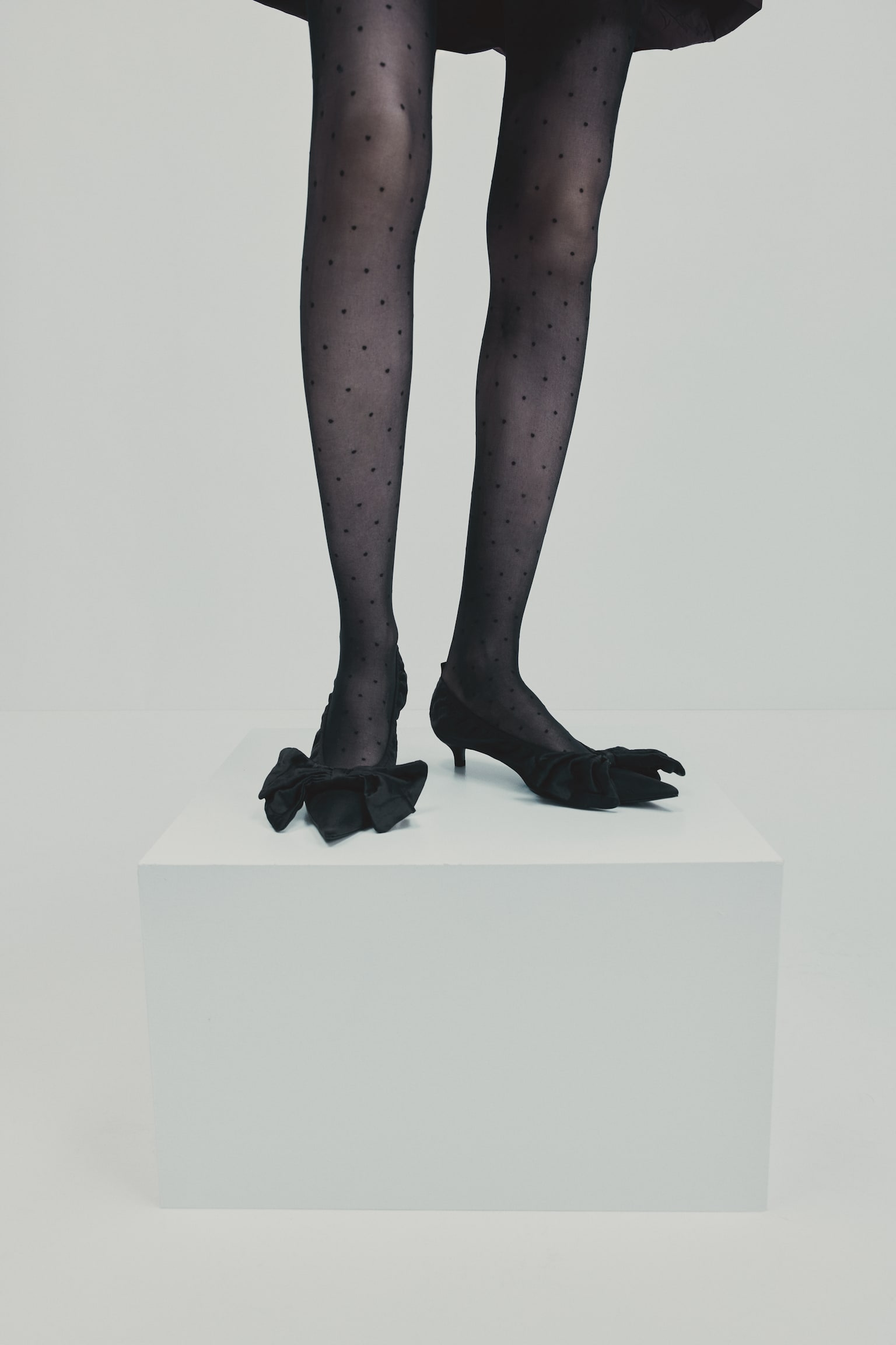 Bow-detail court shoes - Black - 6