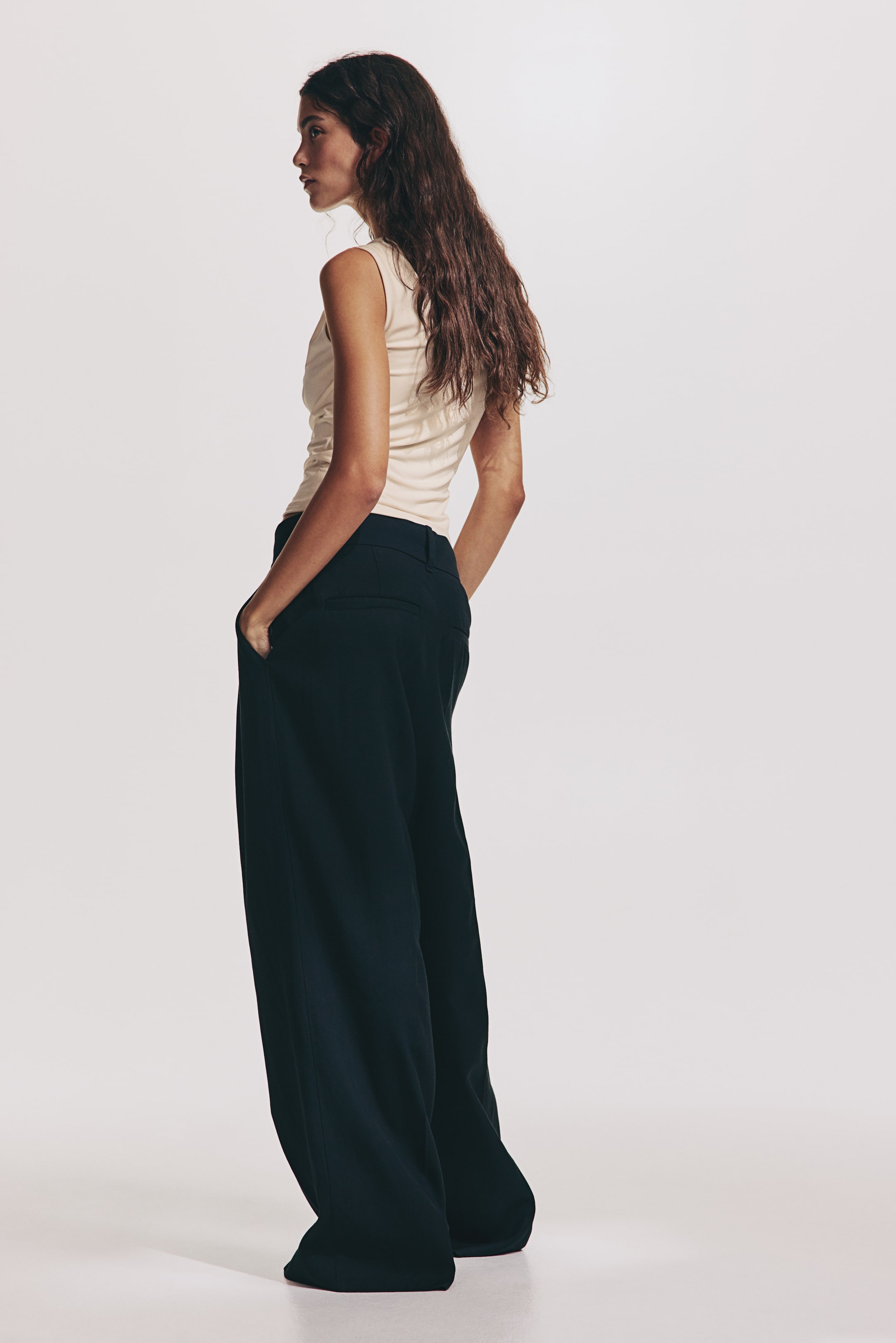 View larger image: Draped top - Light beige - Ladies | H&M IN 4