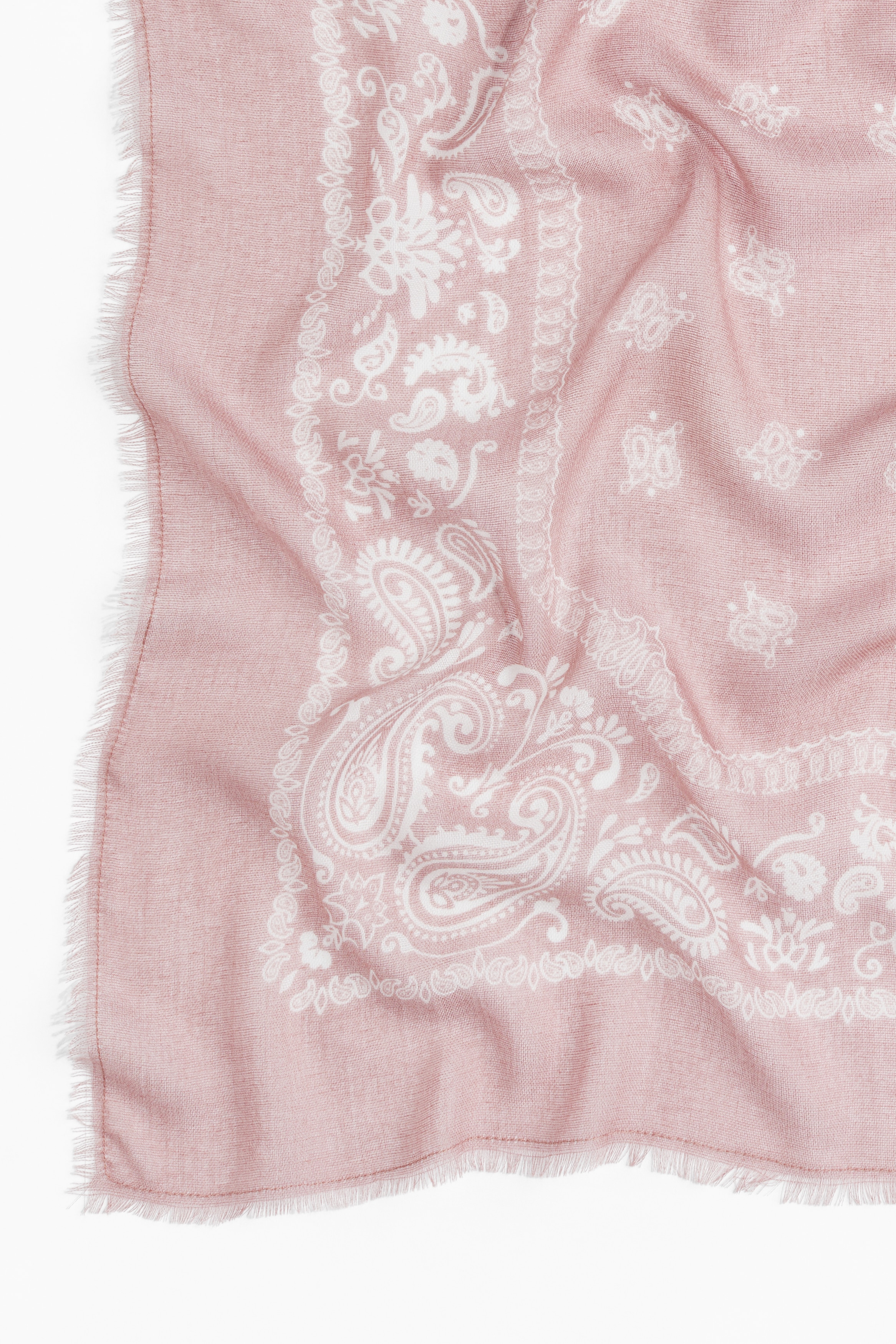 Patterned scarf