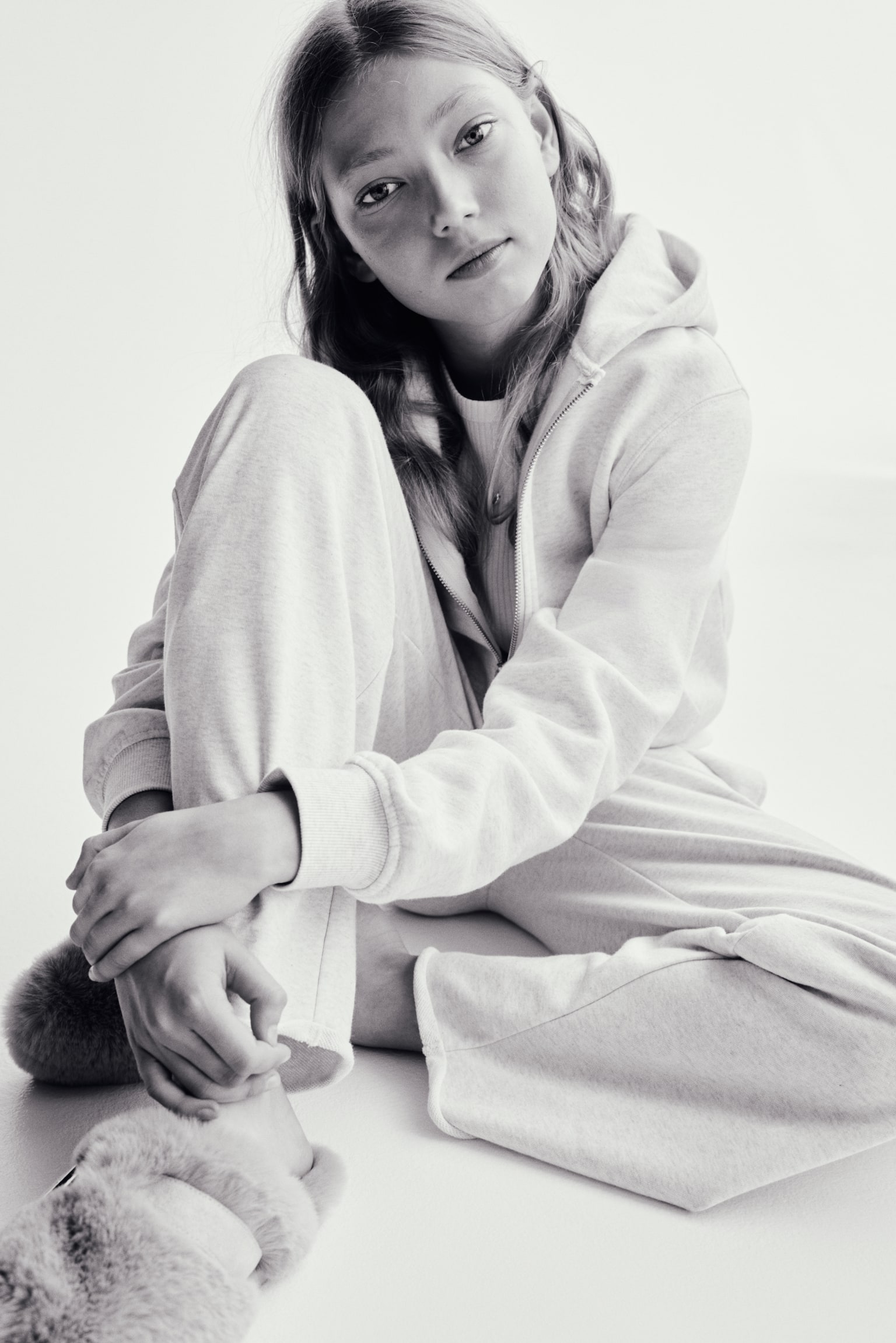 Wide-leg joggers - Light beige/Light grey marl/Black - 4