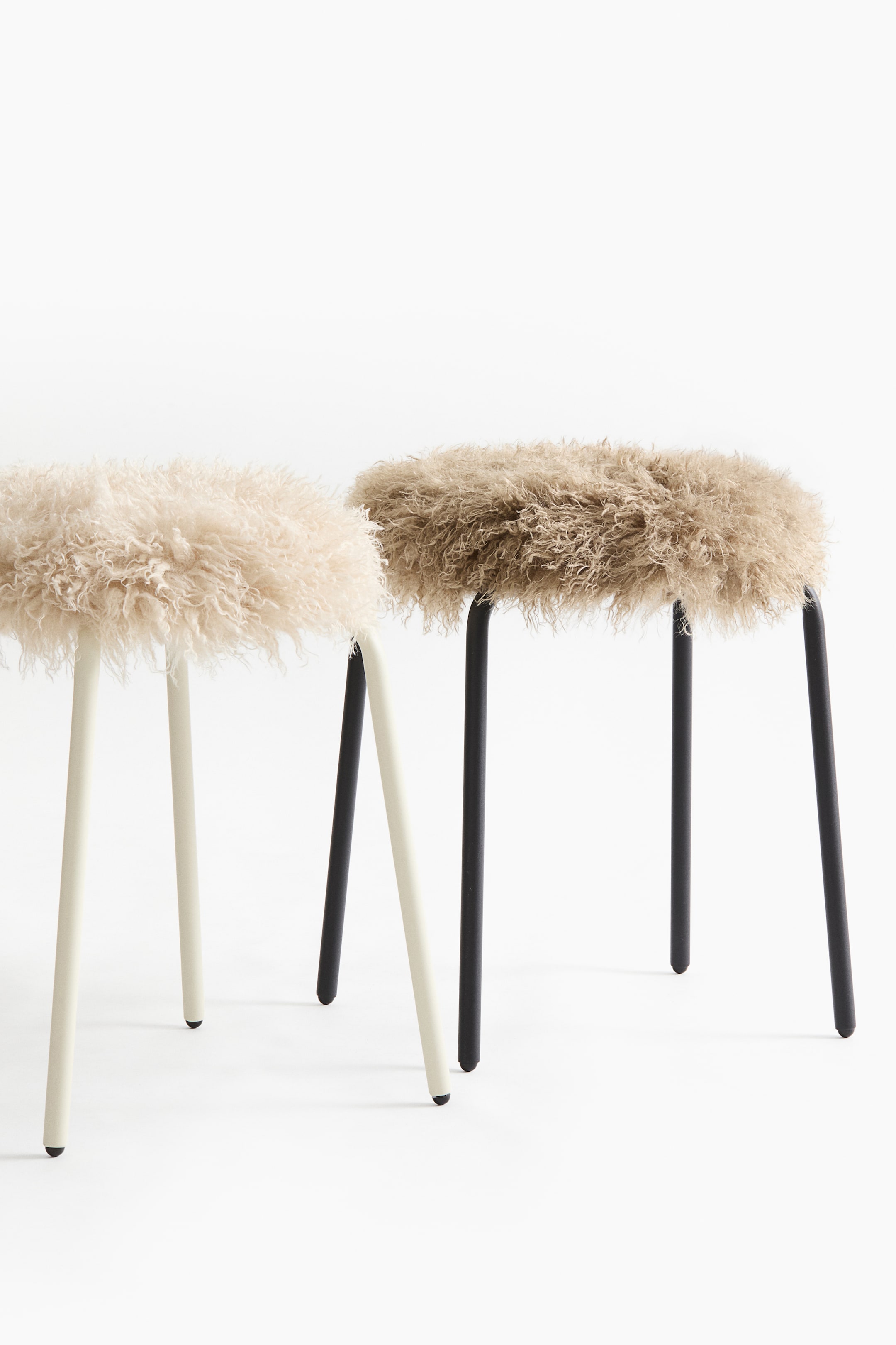 Zobrazit větší obrázek: Fluffy stool - Tmavě béžová - HOME | H&M CZ 3