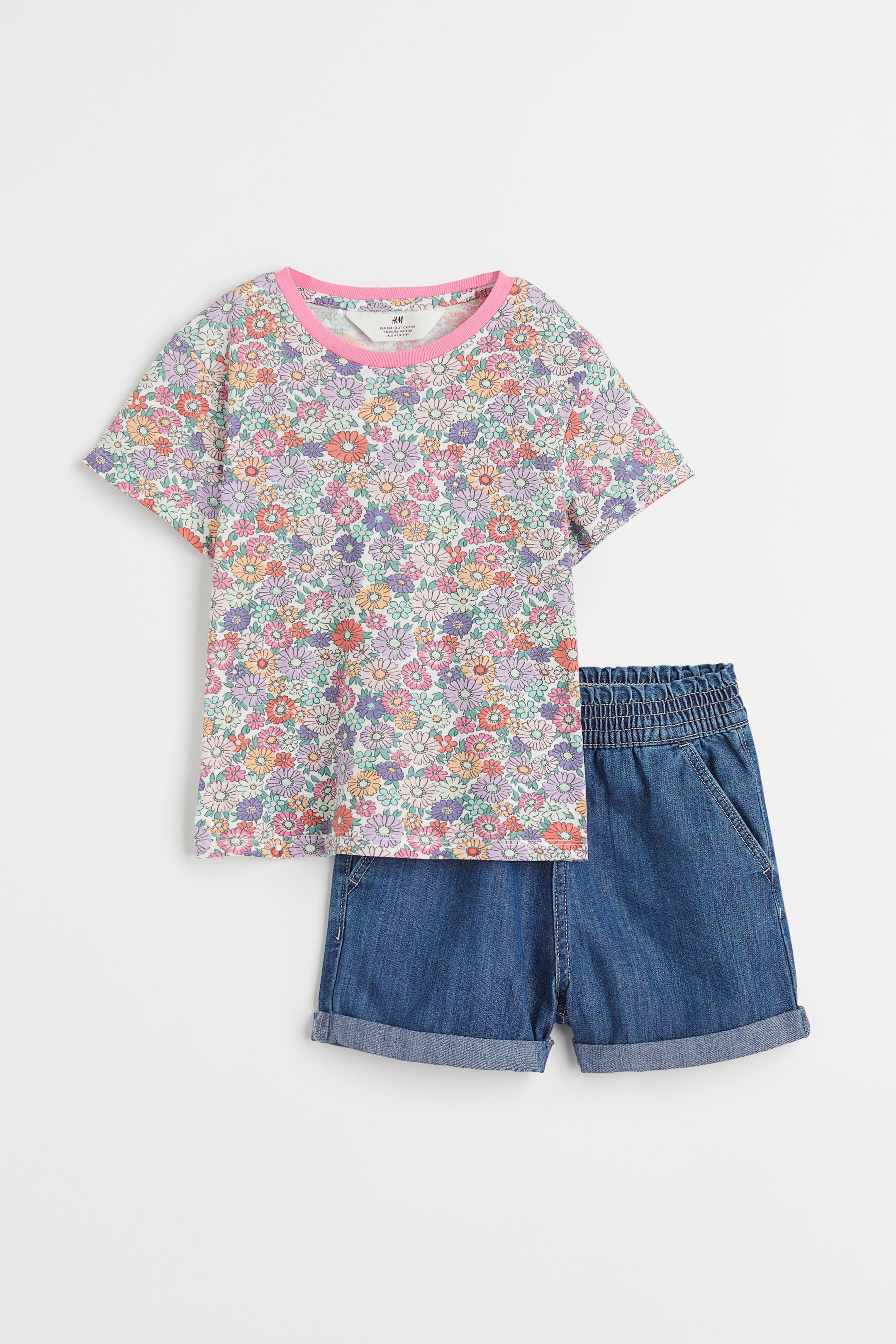 2-piece T-shirt and Shorts Set