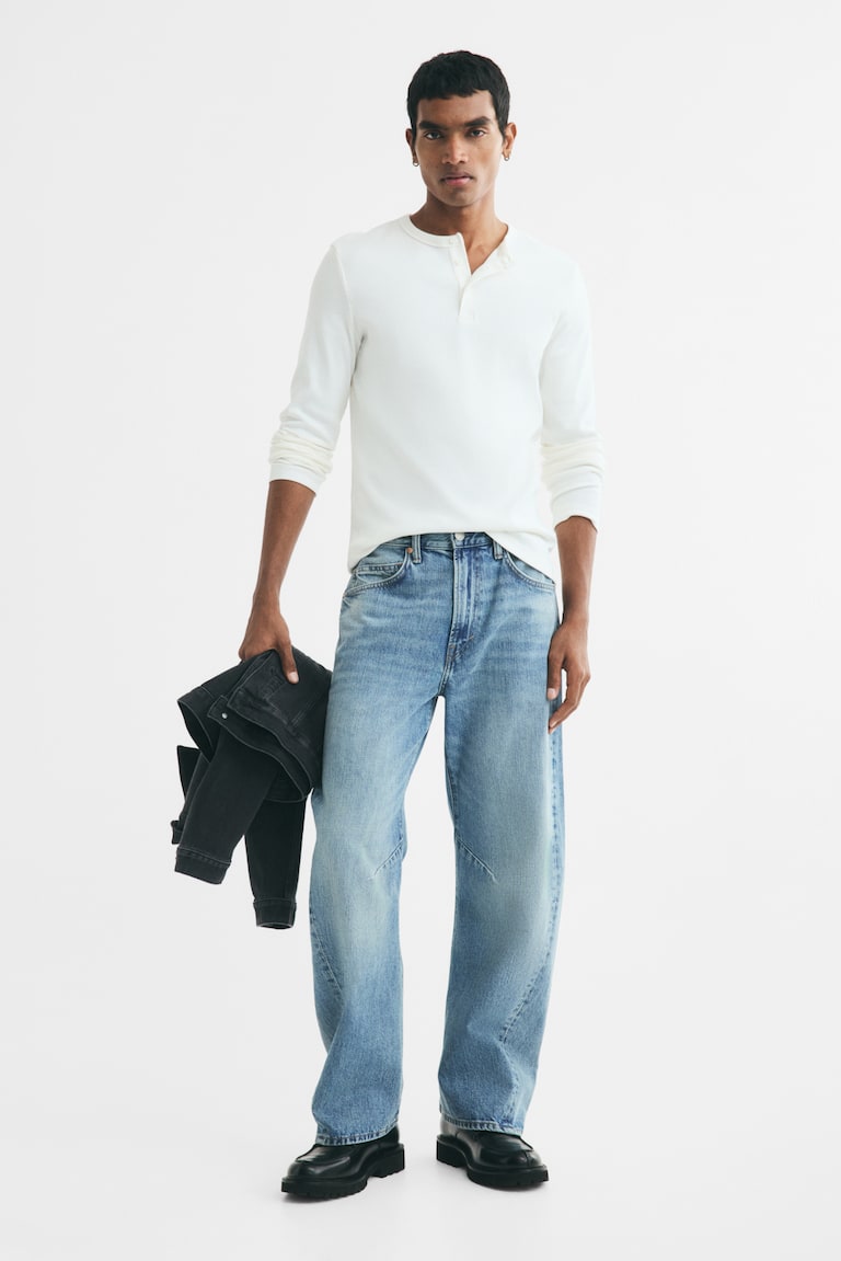 Loose Barrel Jeans