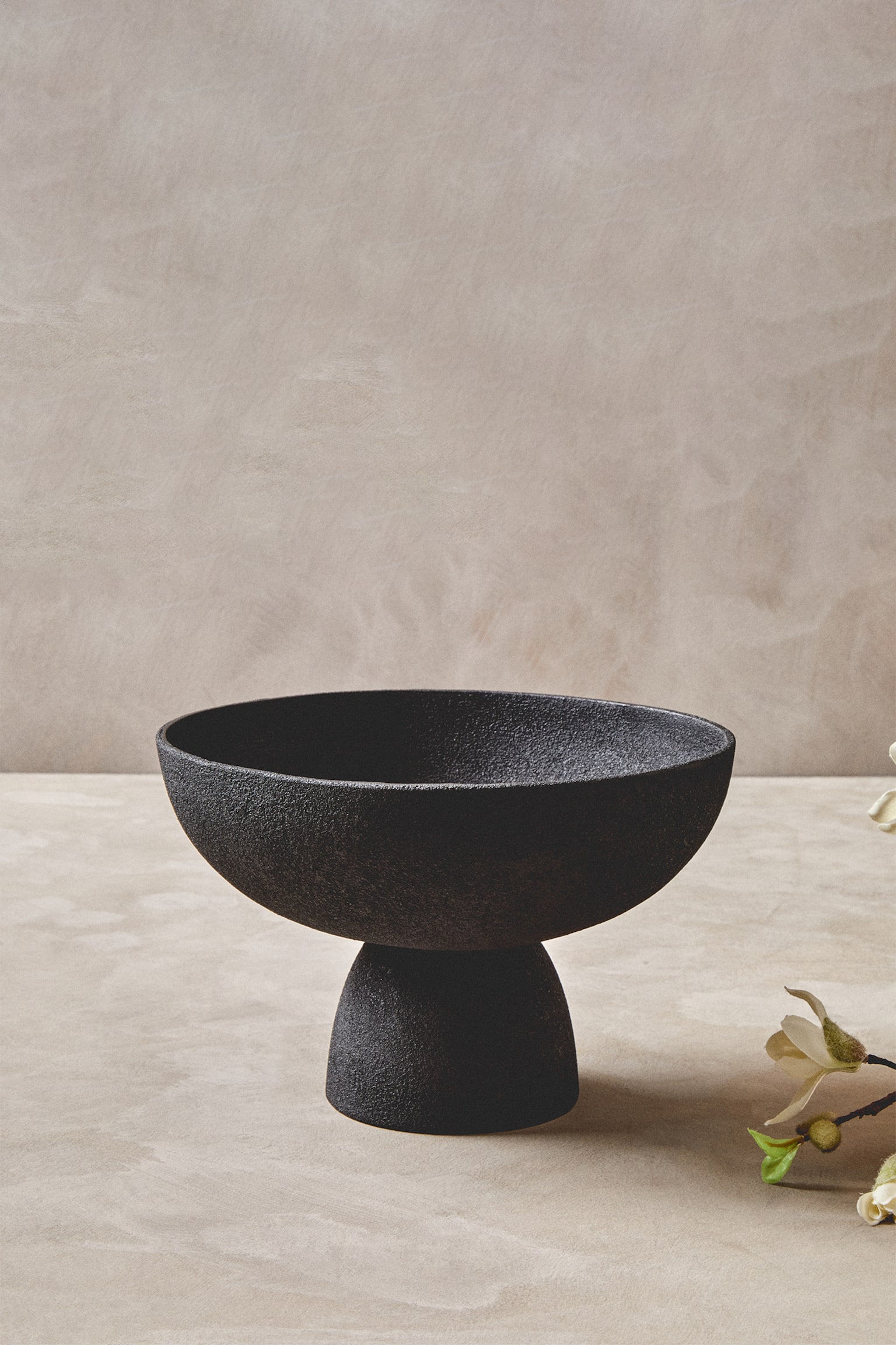 Deriva Large Textured Pedestal Bowl - Black - 5