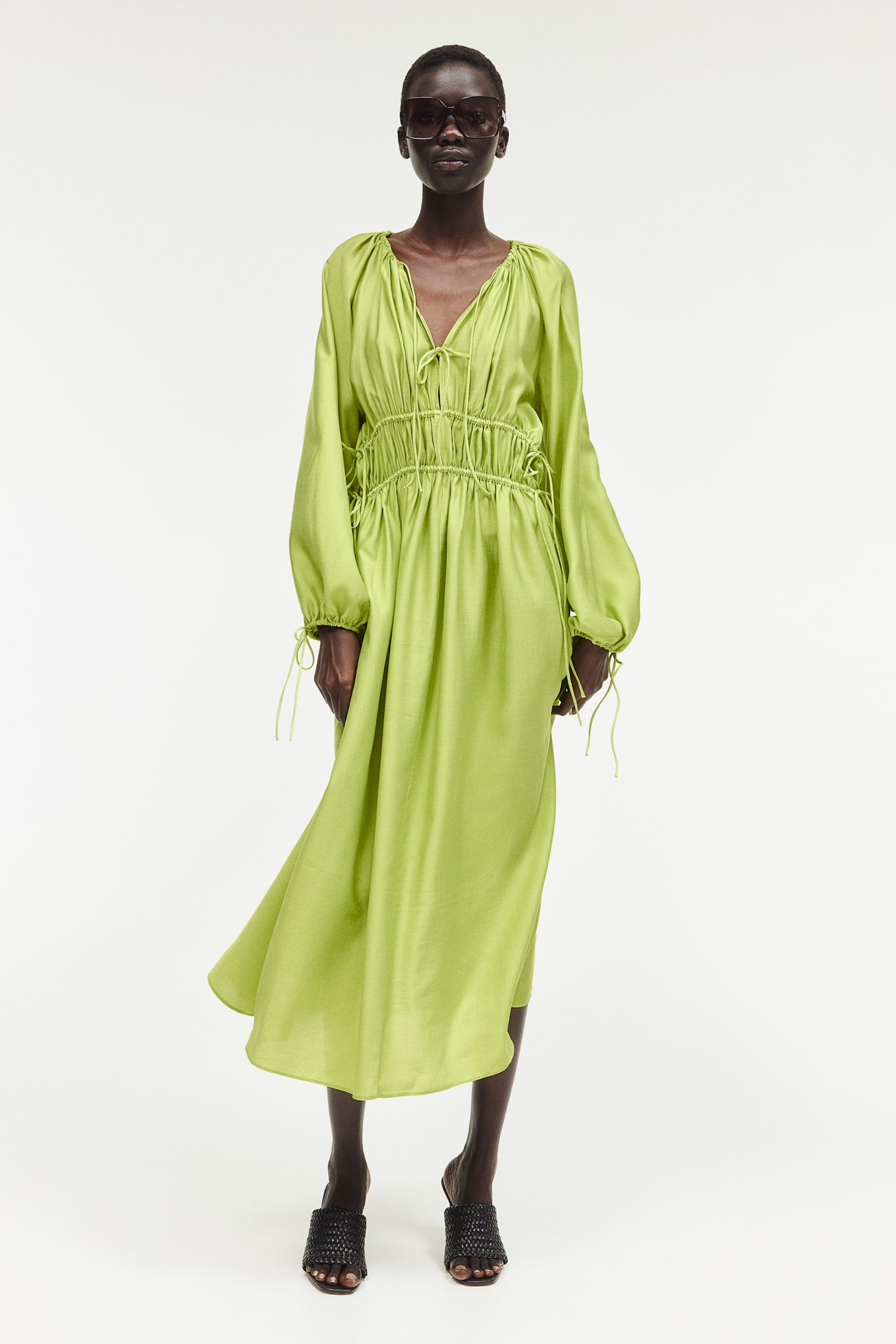 Robe oversize avec cordons de serrage - Vert lime/Blanc/noir/fleuri/Rouge/motif - 7