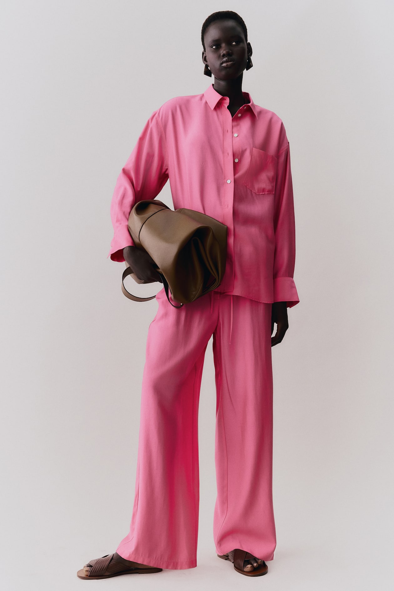 Loose-Fit Drawstring Pants - image 5