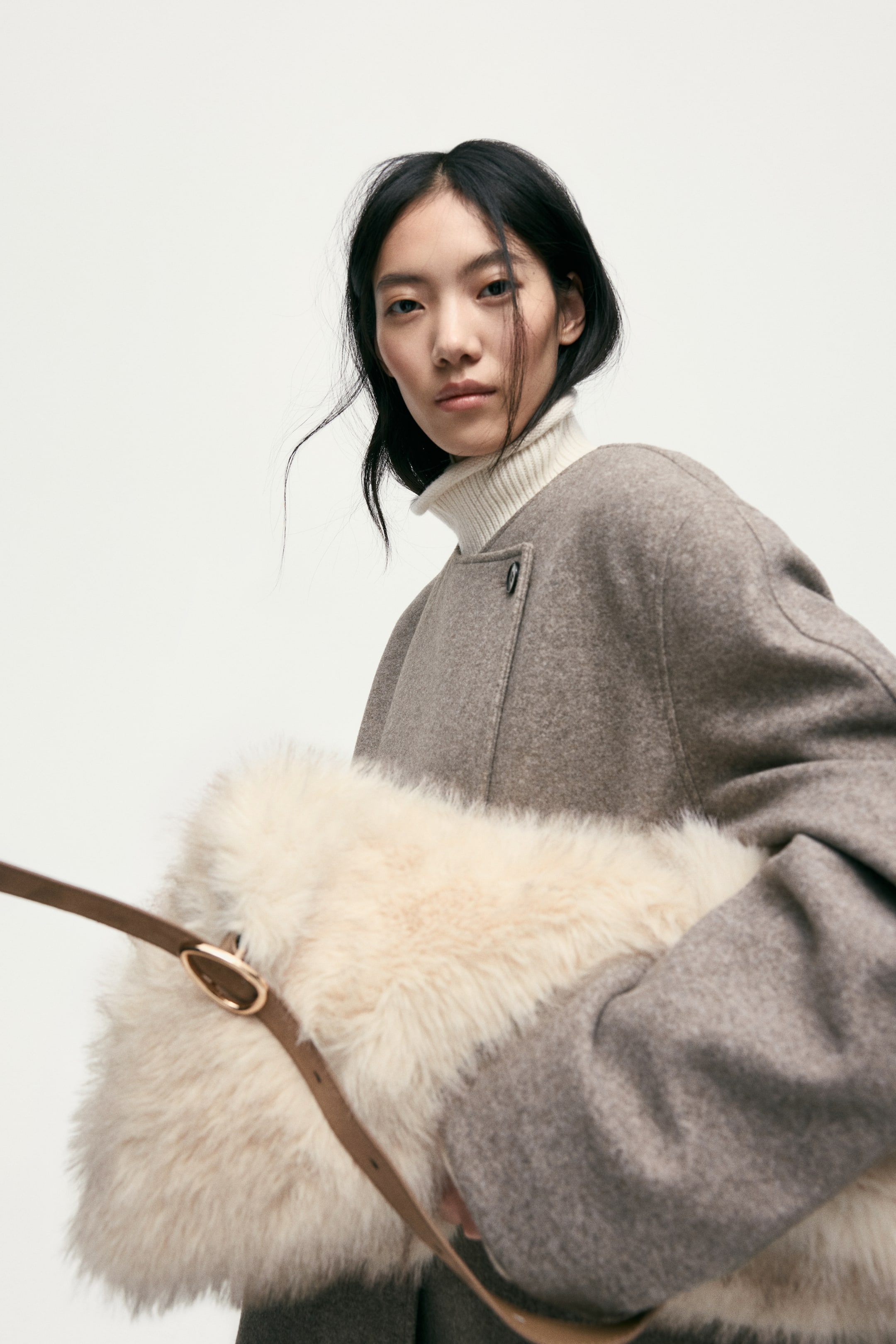 View larger image: Shopper - Light beige - Ladies | H&M IN 1