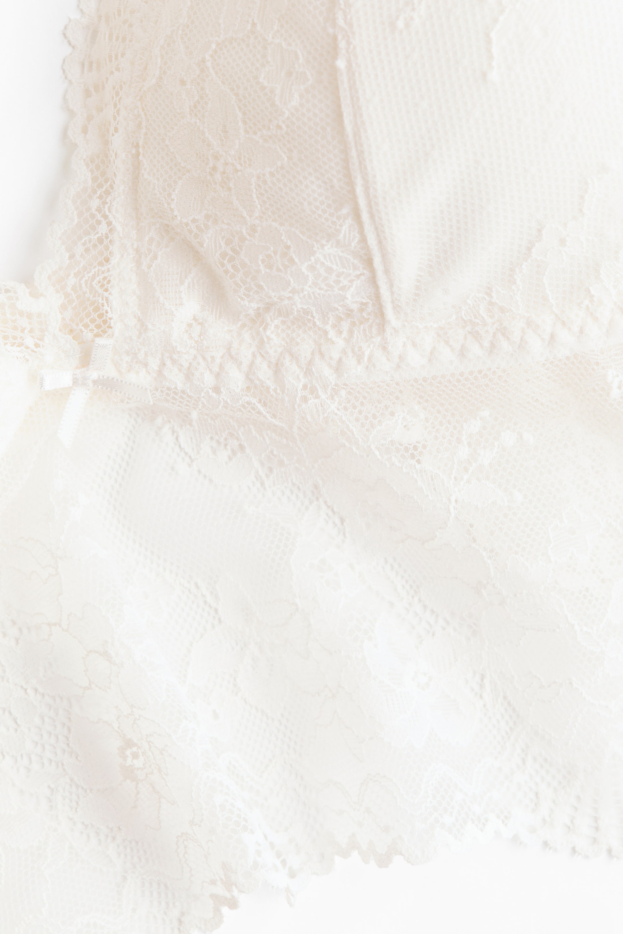 Bustier coussiné en dentelle