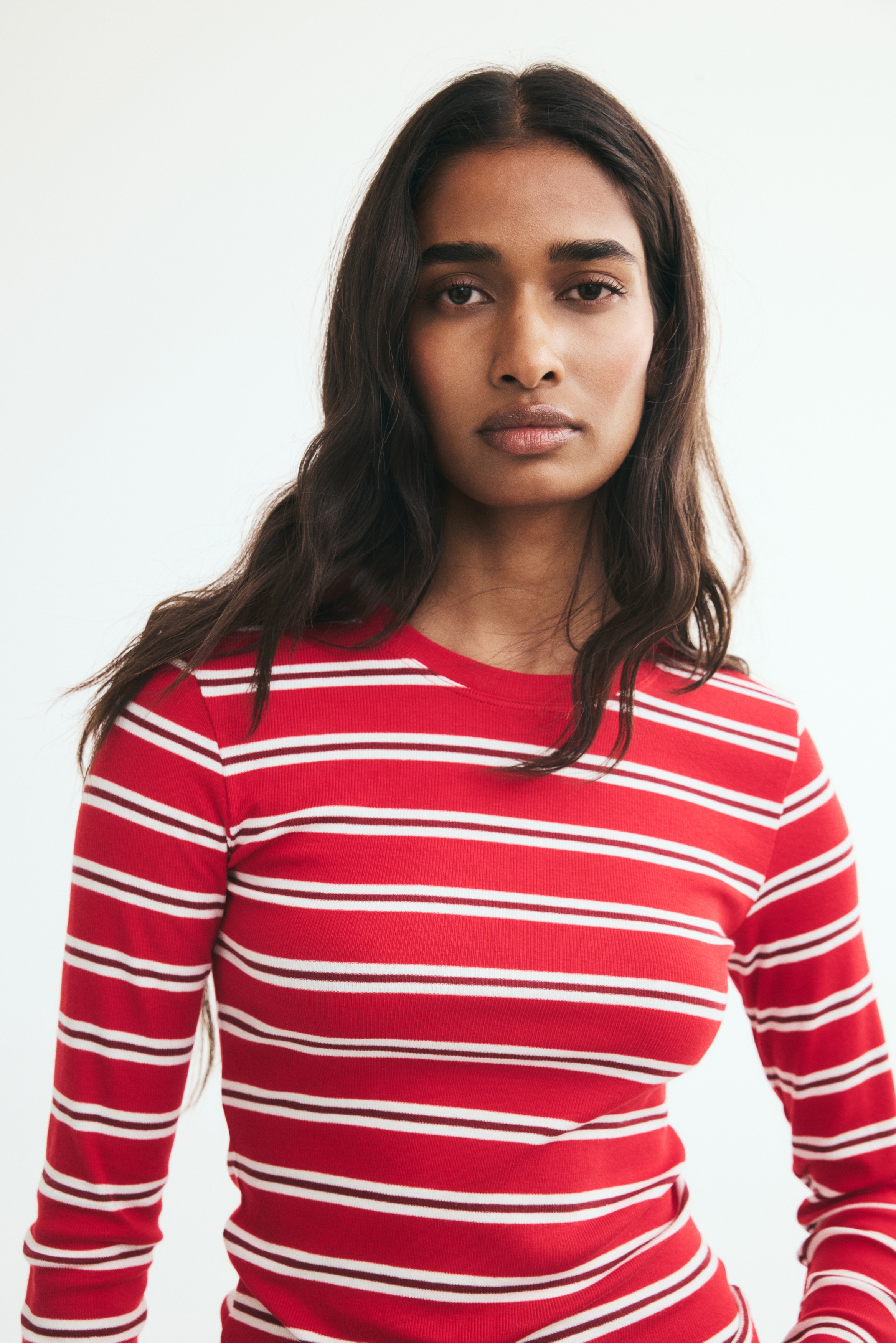 Long-sleeved button-detail top - Red/Striped