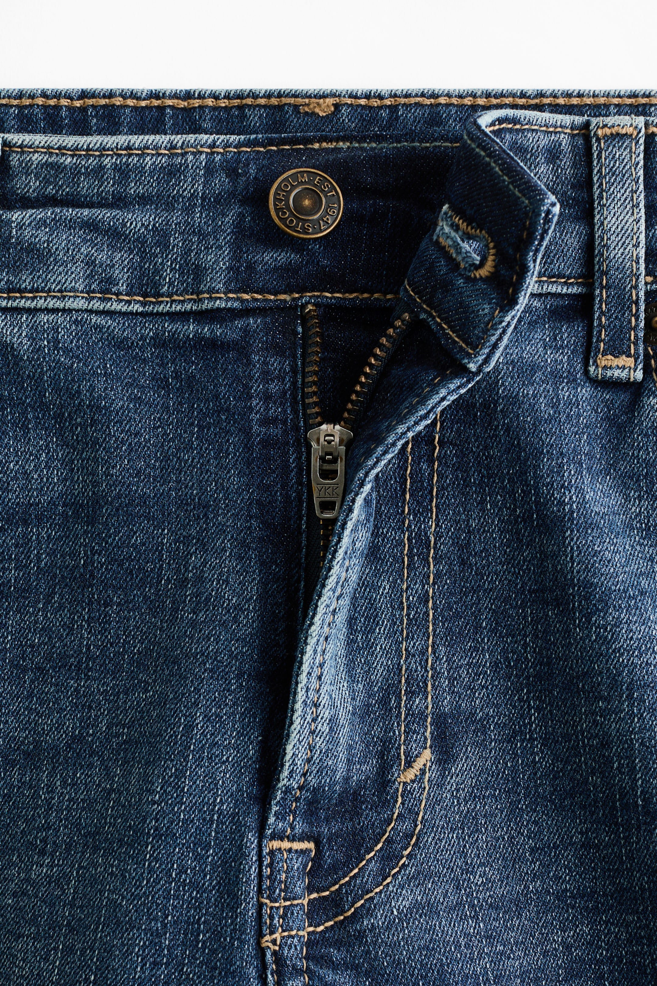 Jean étroit taille classique