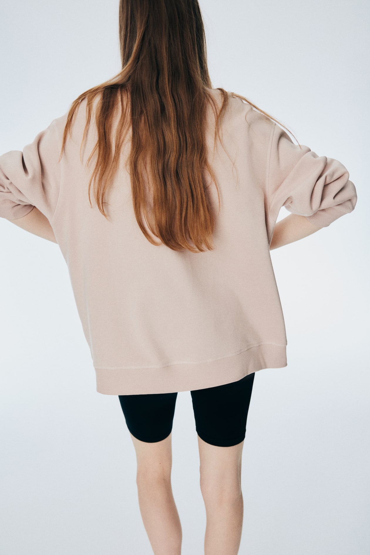 Oversized Sweatshirt - image 4