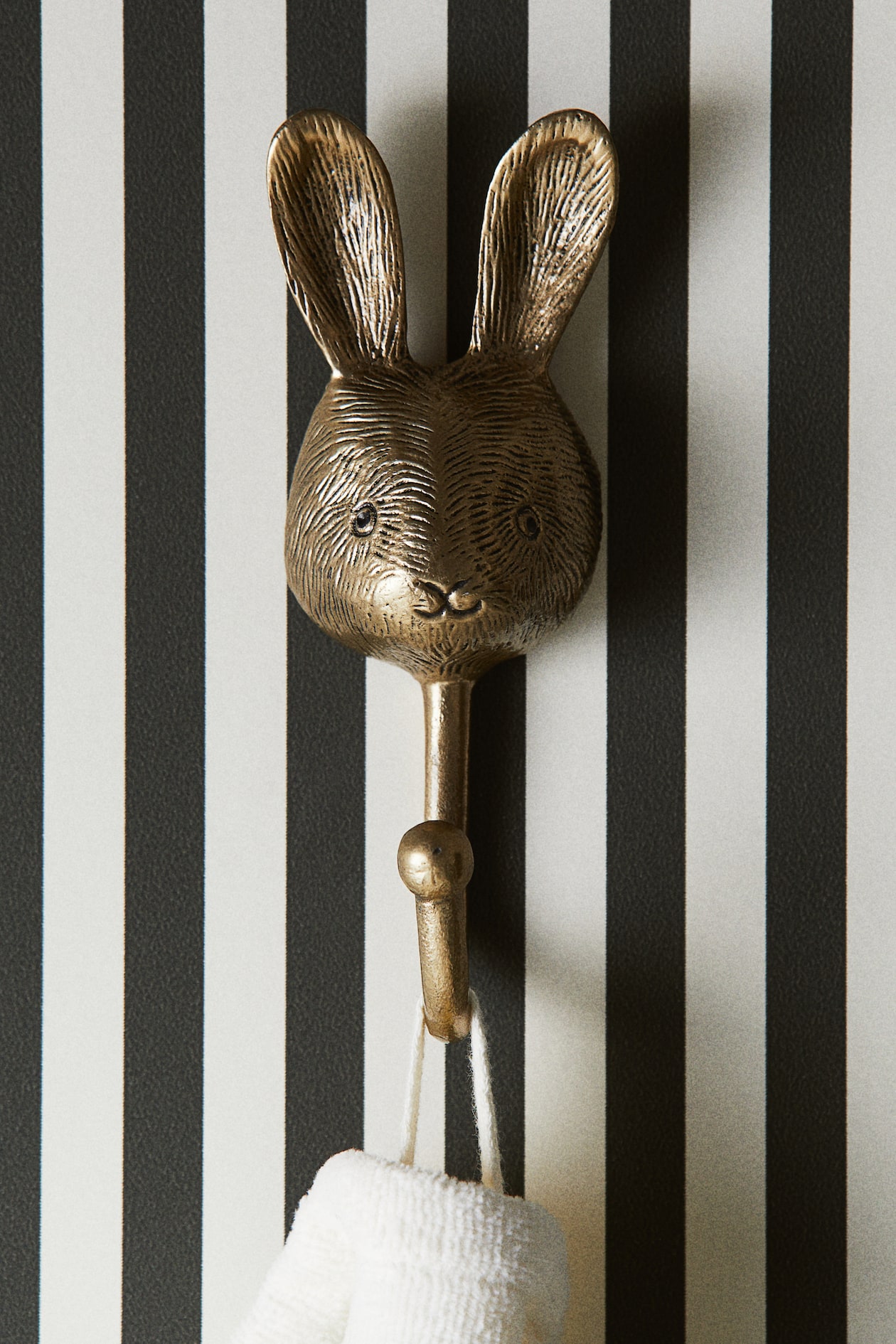 Metal Hook - Gold-colored/rabbit - Home All | H&M US