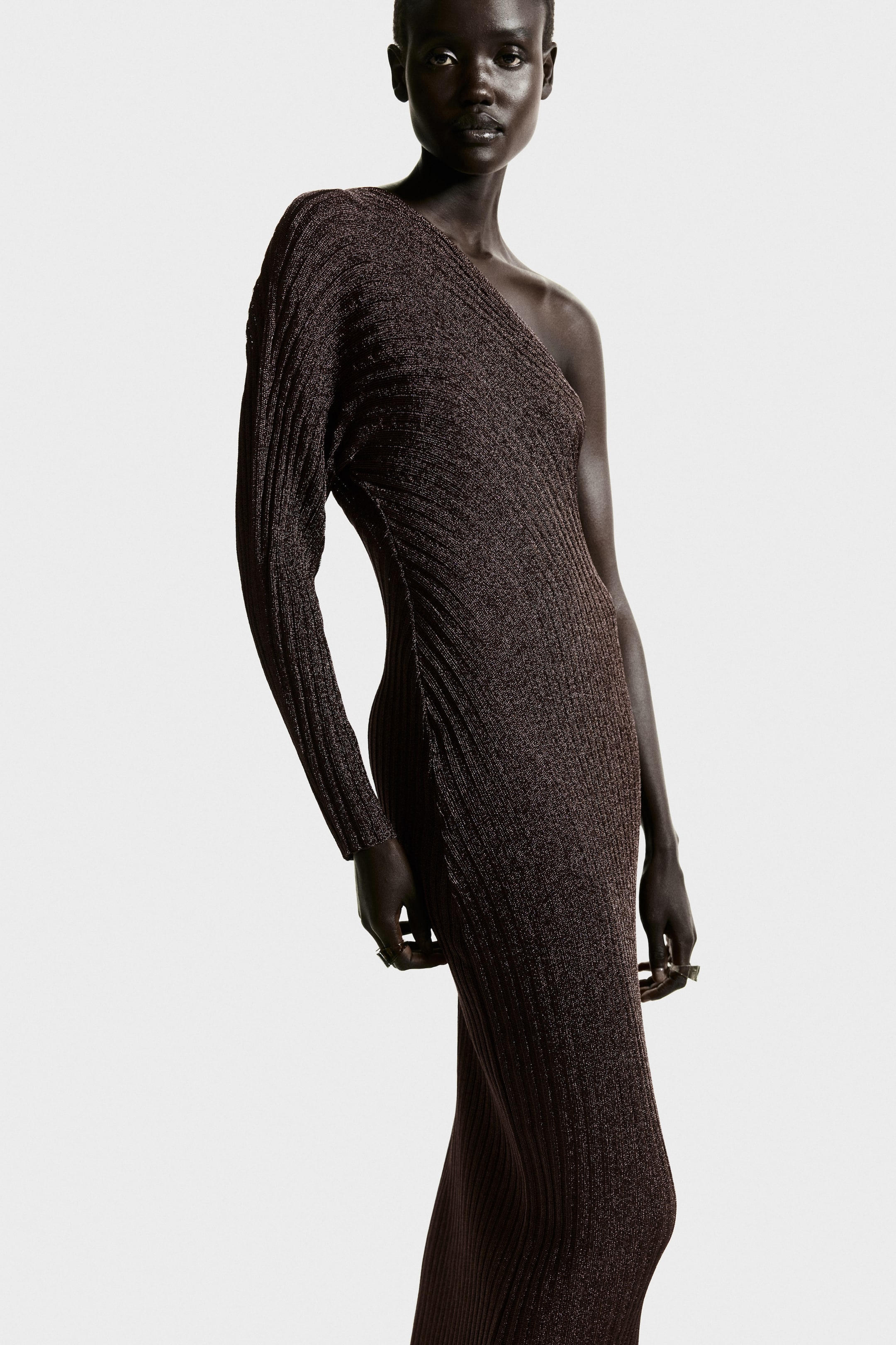 Visualizza immagine più grande: Abito monospalla metallizzato - Marrone scuro - DONNA | H&M IT 2