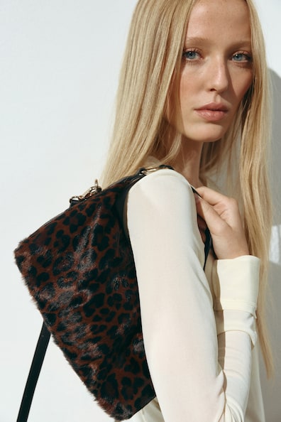 Leather crossbody bag