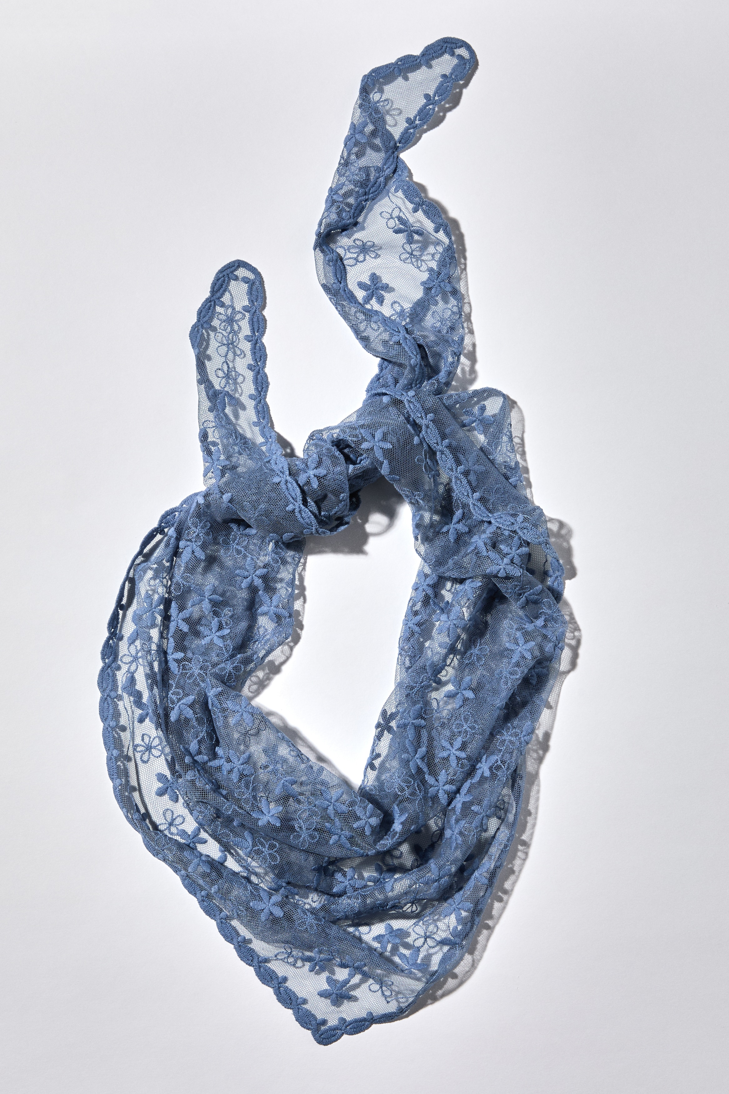 Embroidered Mesh Hip Scarf - Blue/Light beige/Light pink