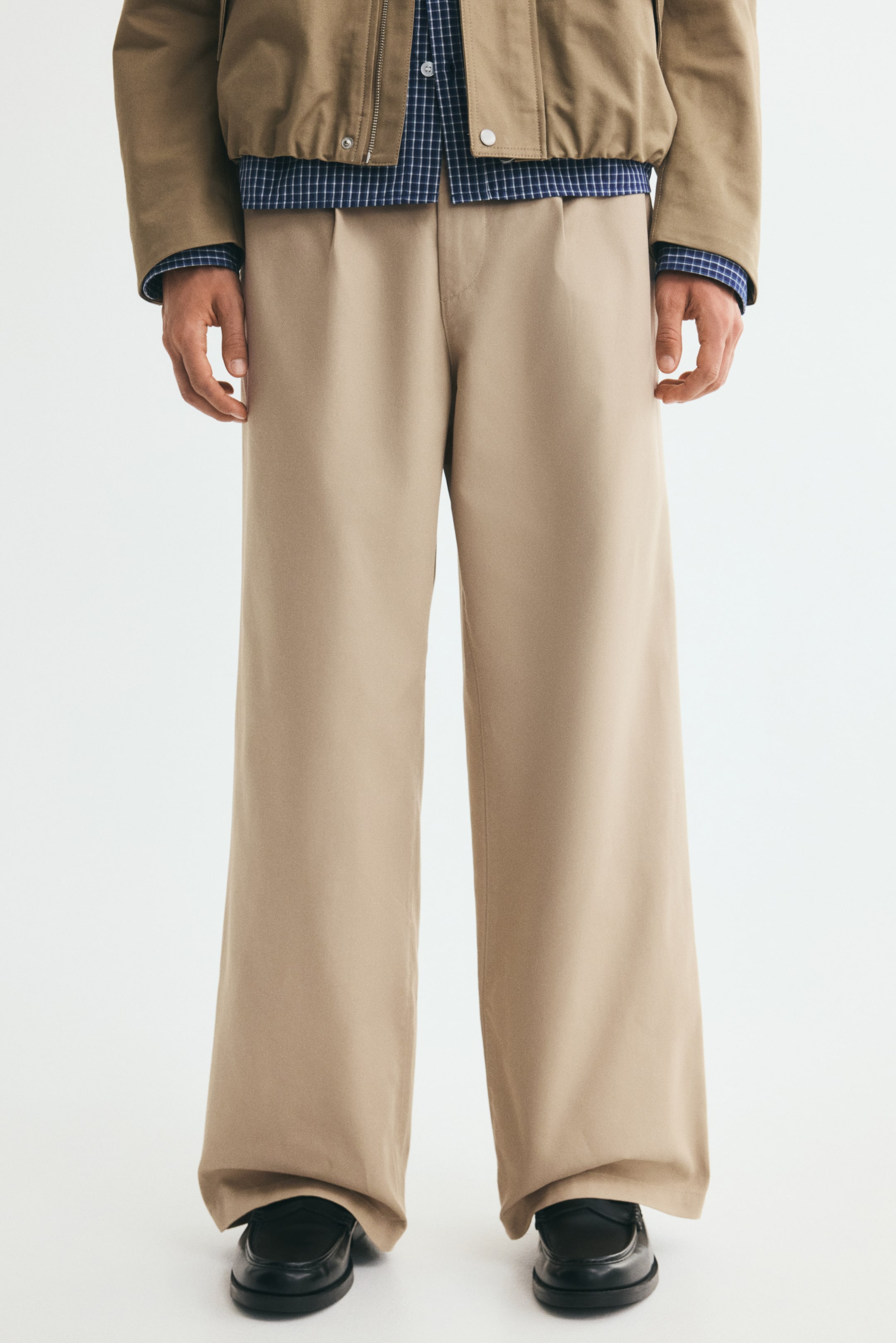Loose-Fit Chinos