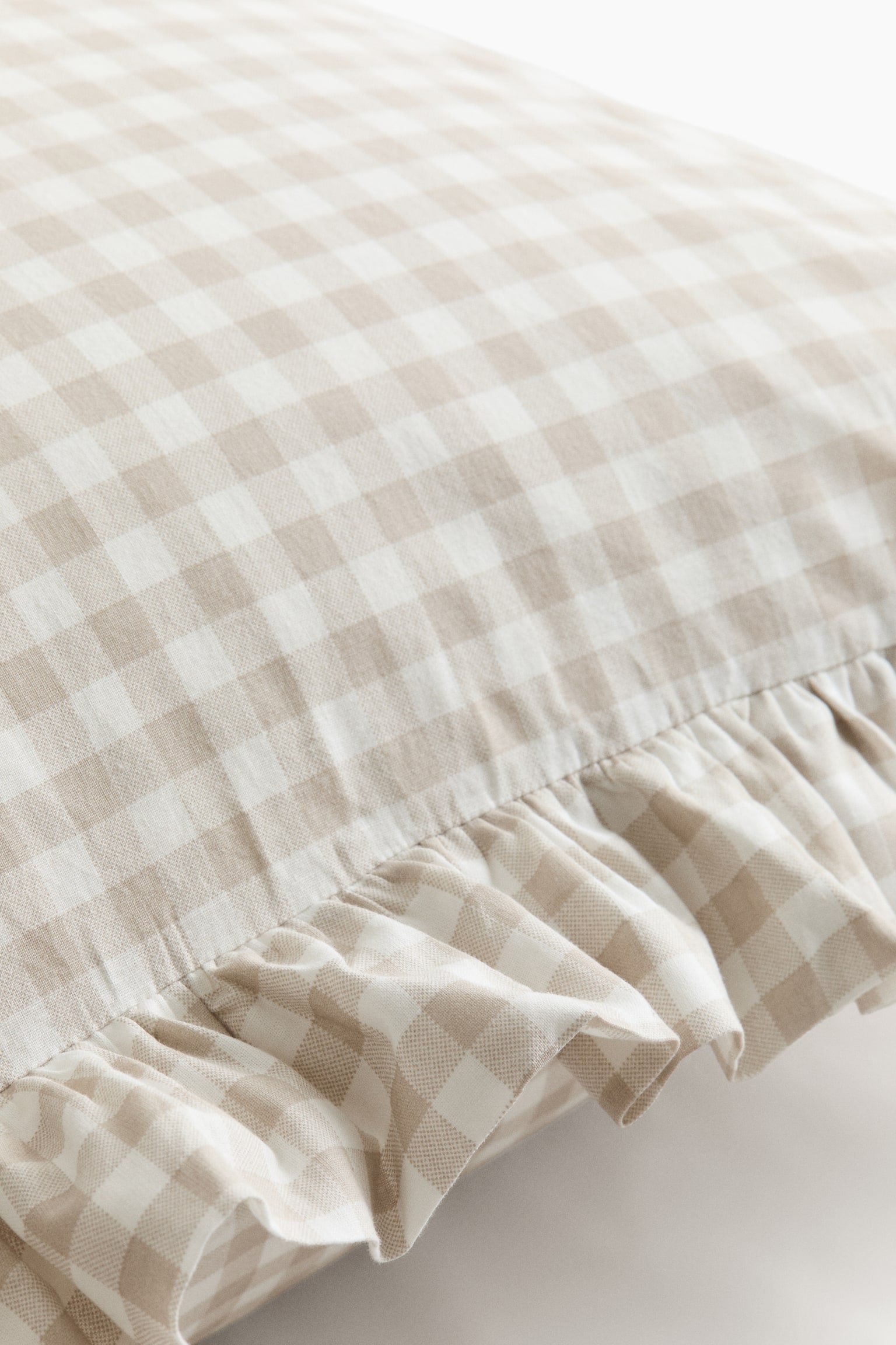 Frill-trimmed cotton pillowcase - Light beige/Gingham check/Khaki green/Gingham check - 4