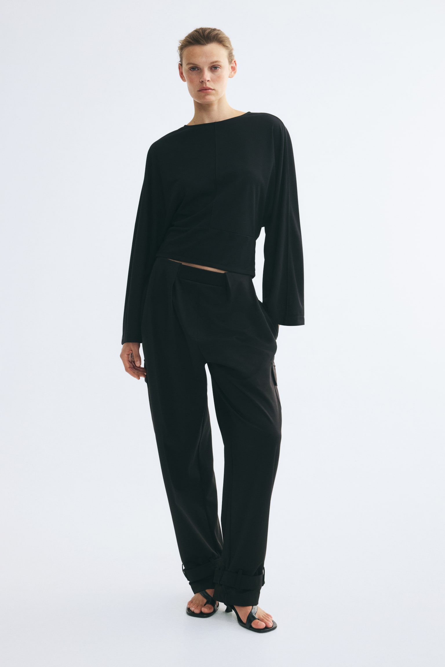Top de punto con mangas murciélago - Negro/Crema - 1