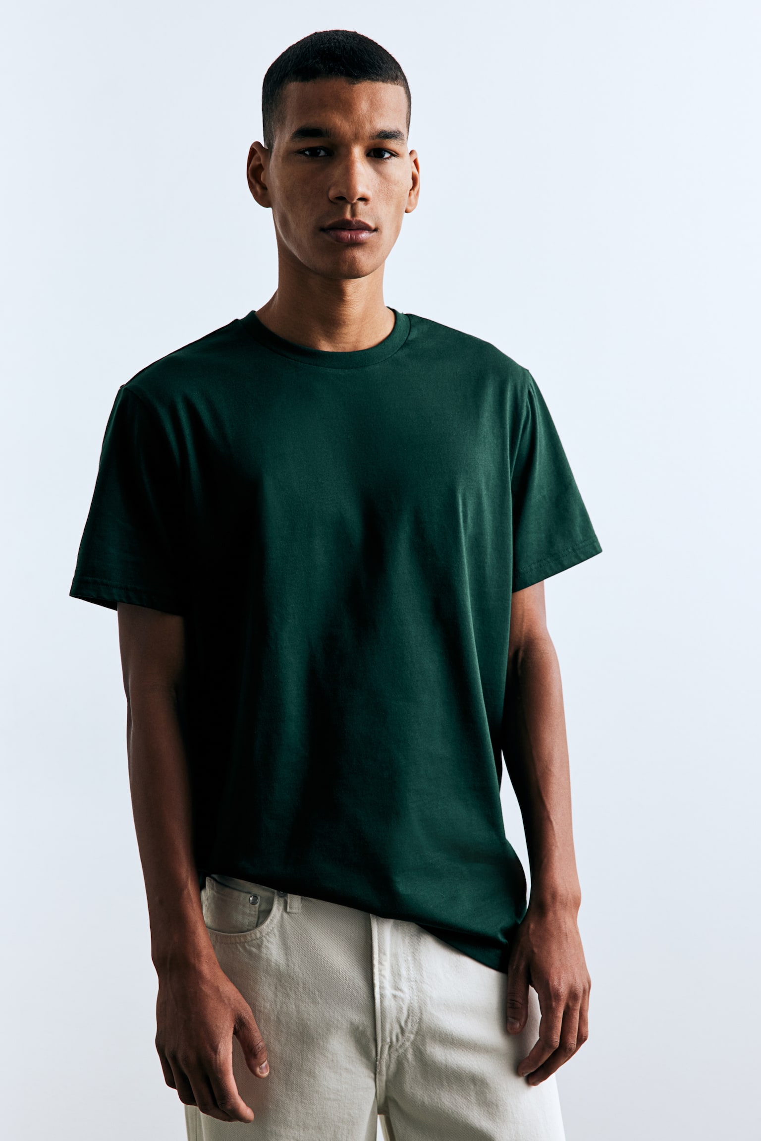 Regular Fit Round-neck T-shirt - Forest green/White/Black/Dark blue/Burgundy/Light beige/Grey marl/Dark grey/Black marl/Dark brown/Light beige/Brown/Light grey/Khaki green/Khaki green/Light blue/Pink/Light green - 5