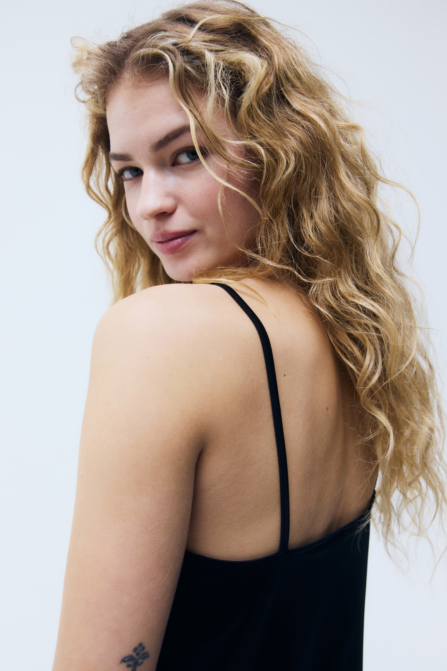 Top à bretelles fines en jersey avec dentelle - Noir/Blanc/Marron foncé - 5