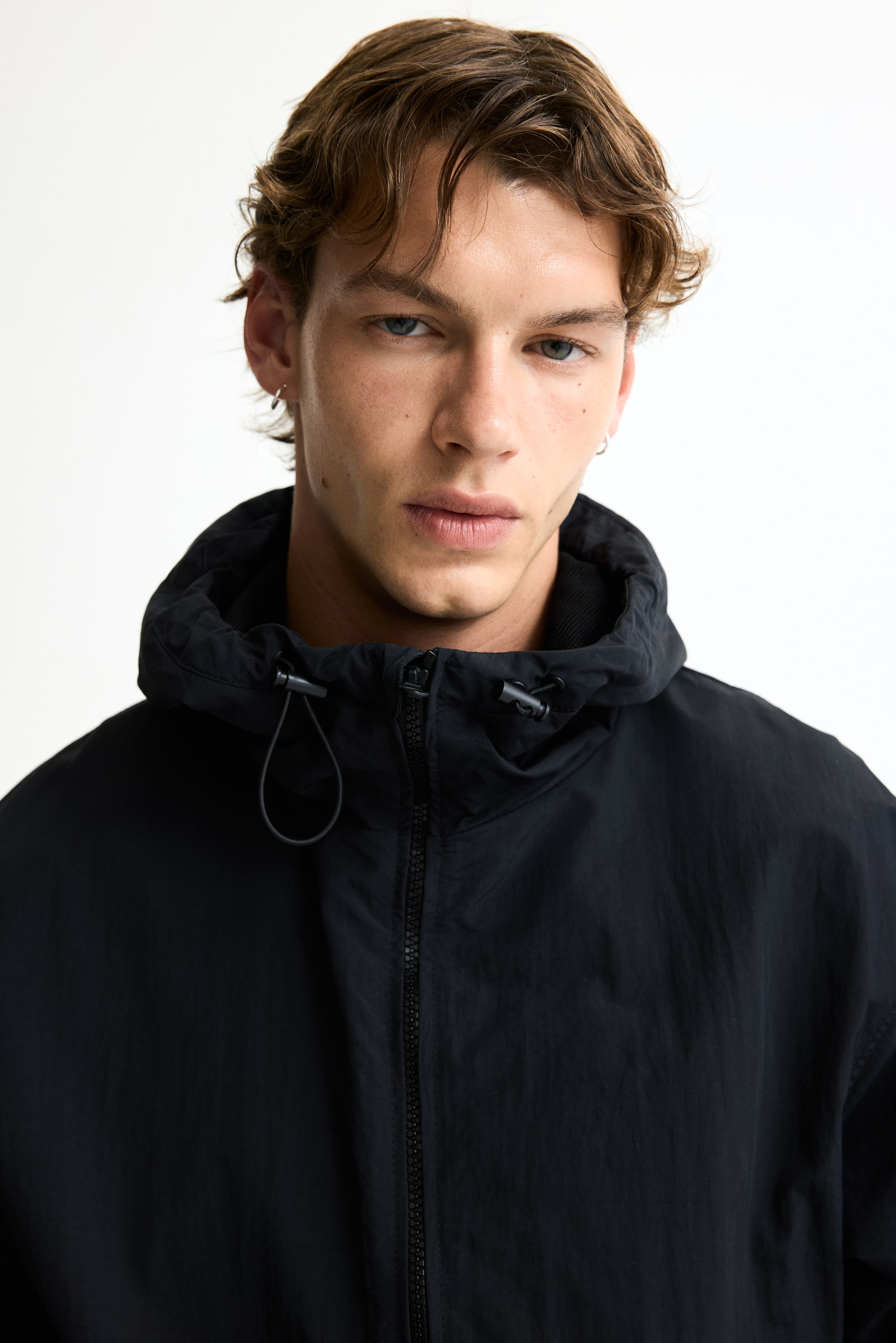 Мужские куртки H&M Water-Repellent Nylon Windbreaker — фото 4