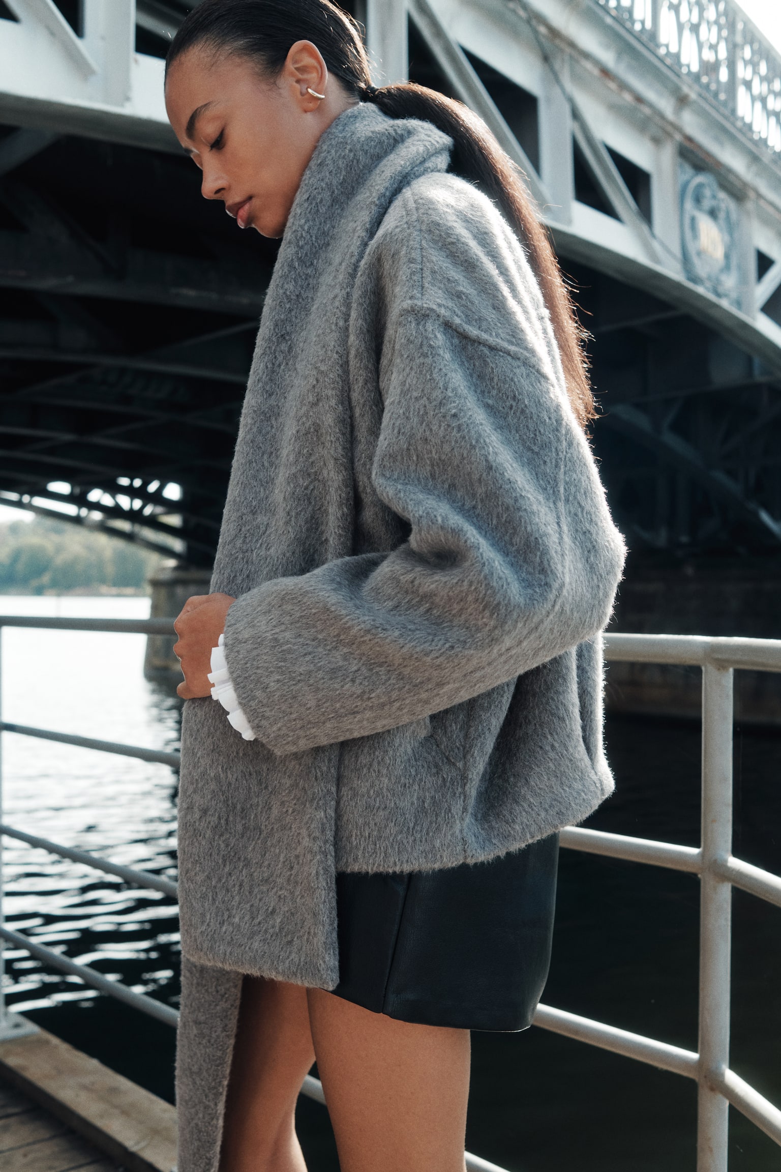 Женская куртка H&M Brushed Jacket with Scarf, цвет: Серый — фото 6