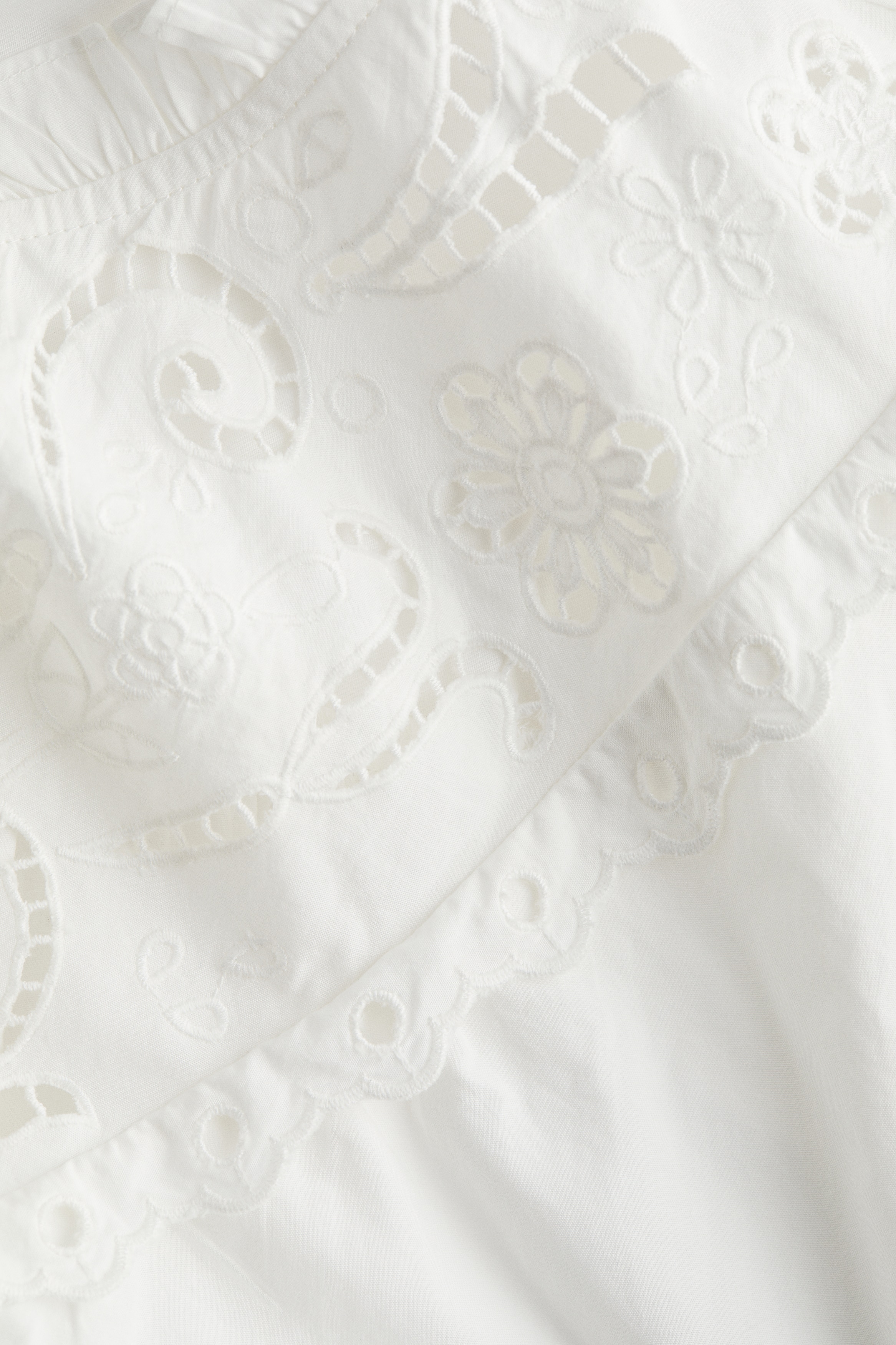 Broderie anglaise blouse