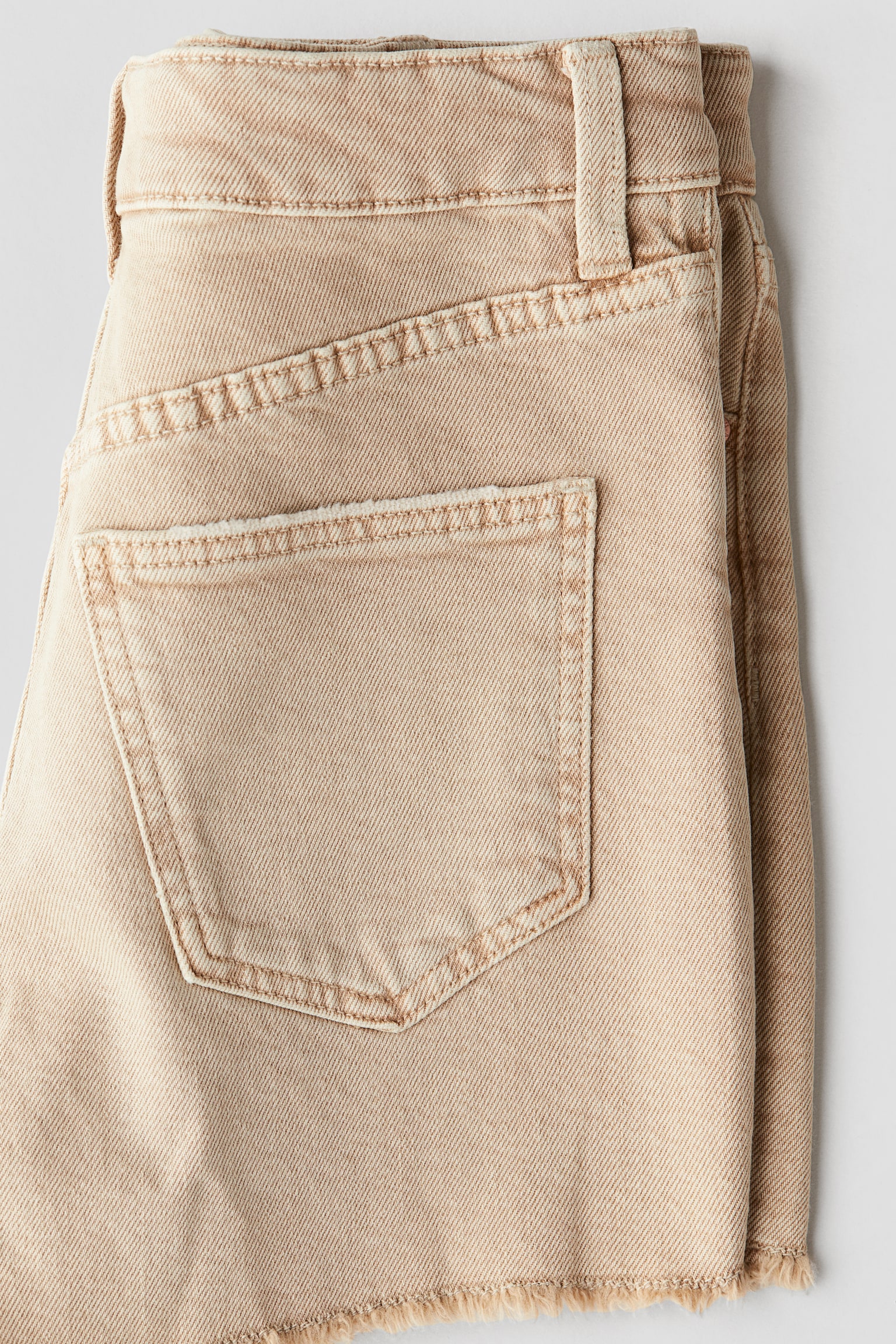 Raw-edge denim shorts - Beige/Light denim blue/Washed out black - 3