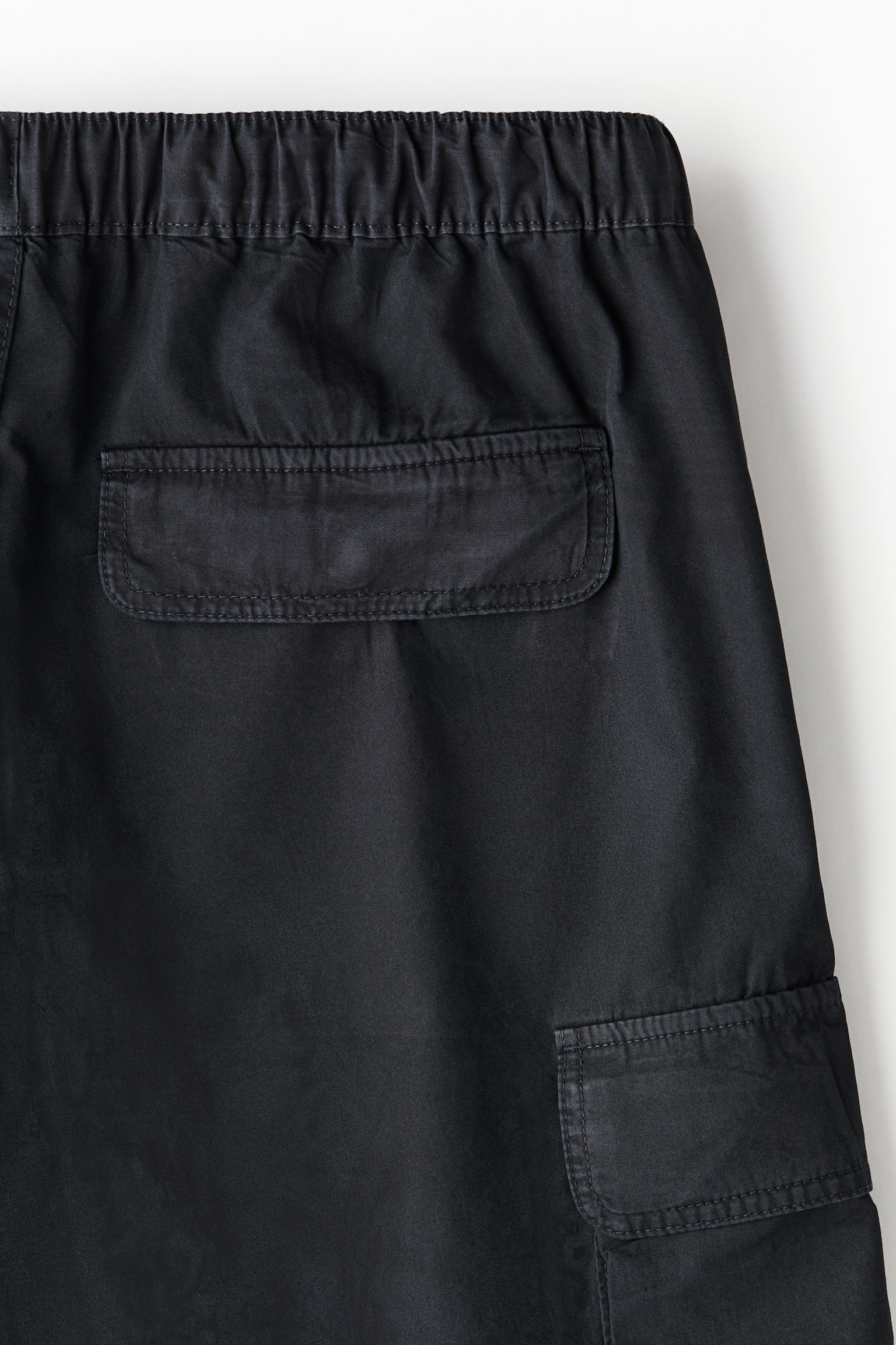 Loose Fit Cargo shorts - Black/White - 6