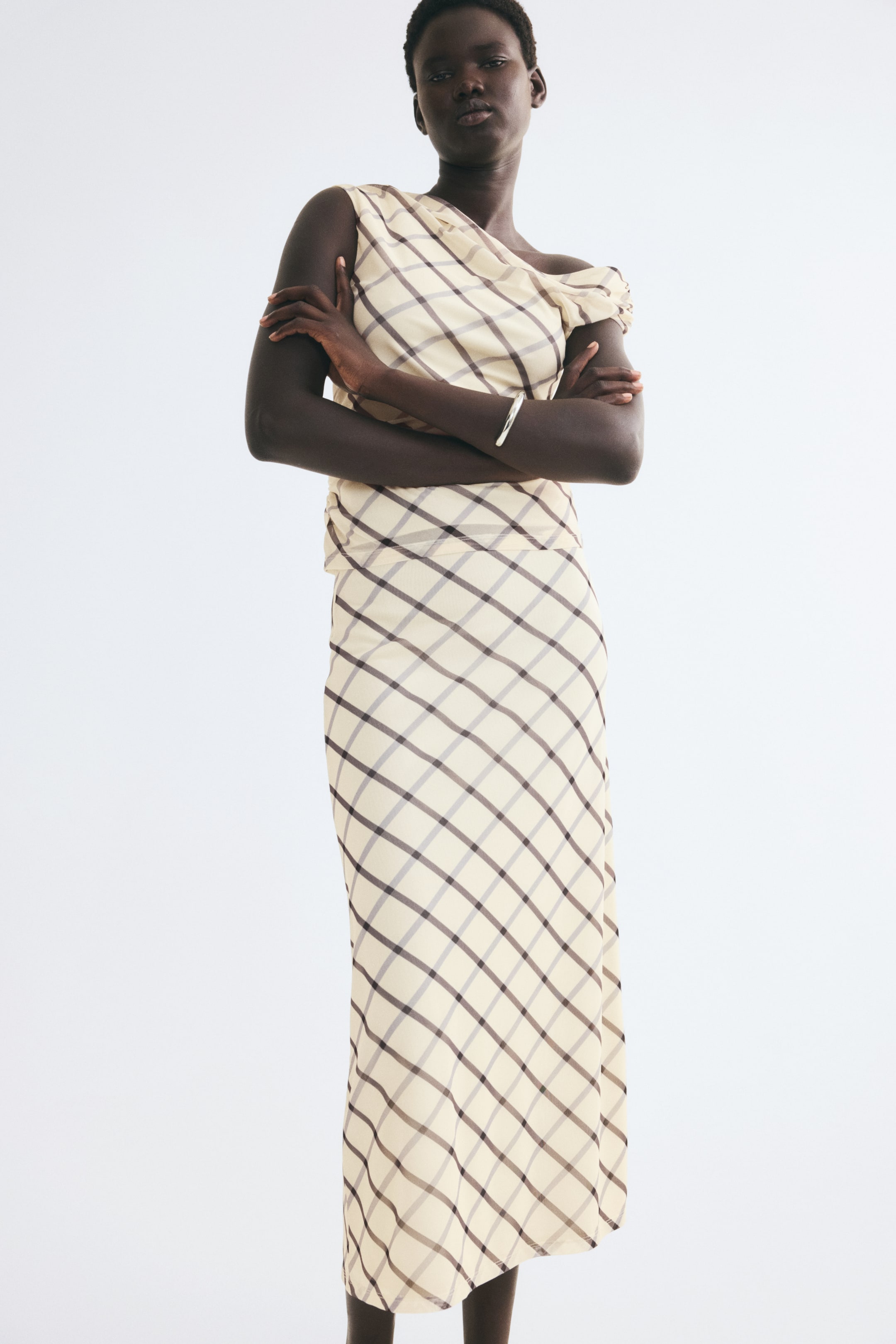 View larger image: Long mesh skirt - Light beige/Checked - Ladies | H&M 1
