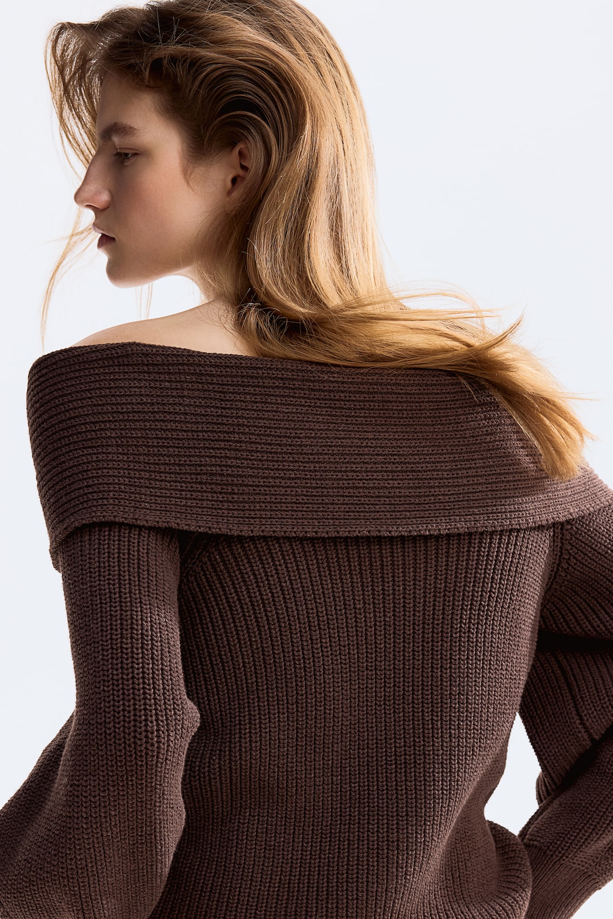 Off-the-Shoulder Sweater - image 4