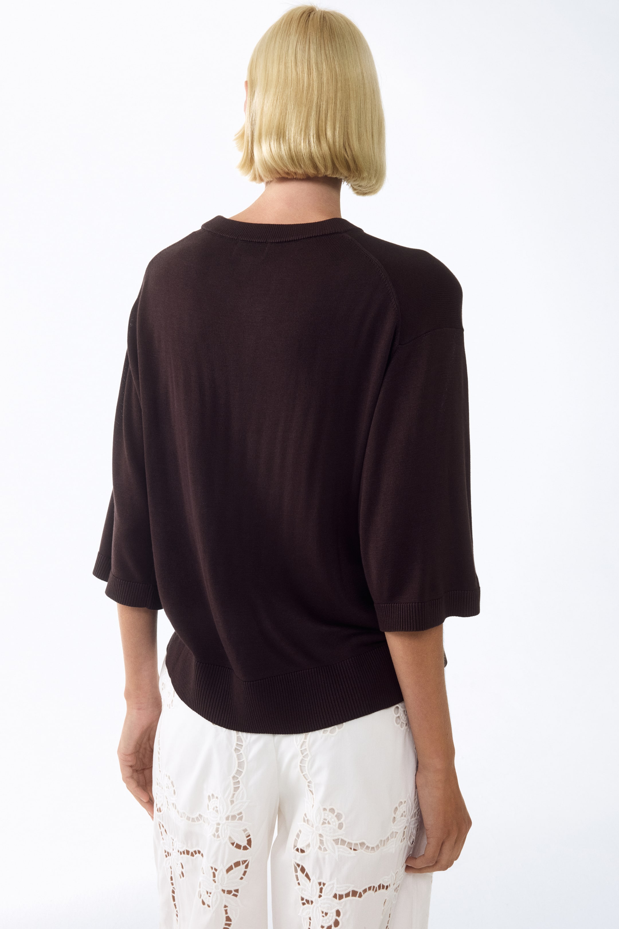 Short-Sleeved Fine-Knit Top