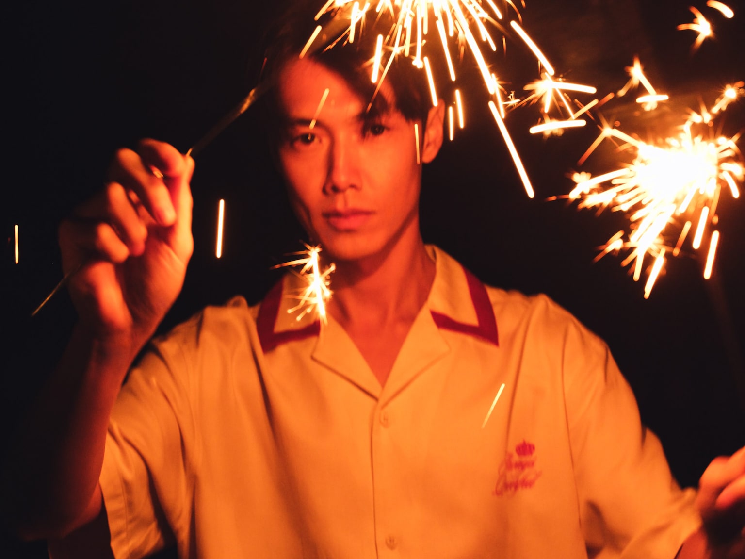 Áo sơ mi cổ hai ve in hình Loose Fit - Màu be nhạt/Always Powerful/Màu đen/Unity - 9