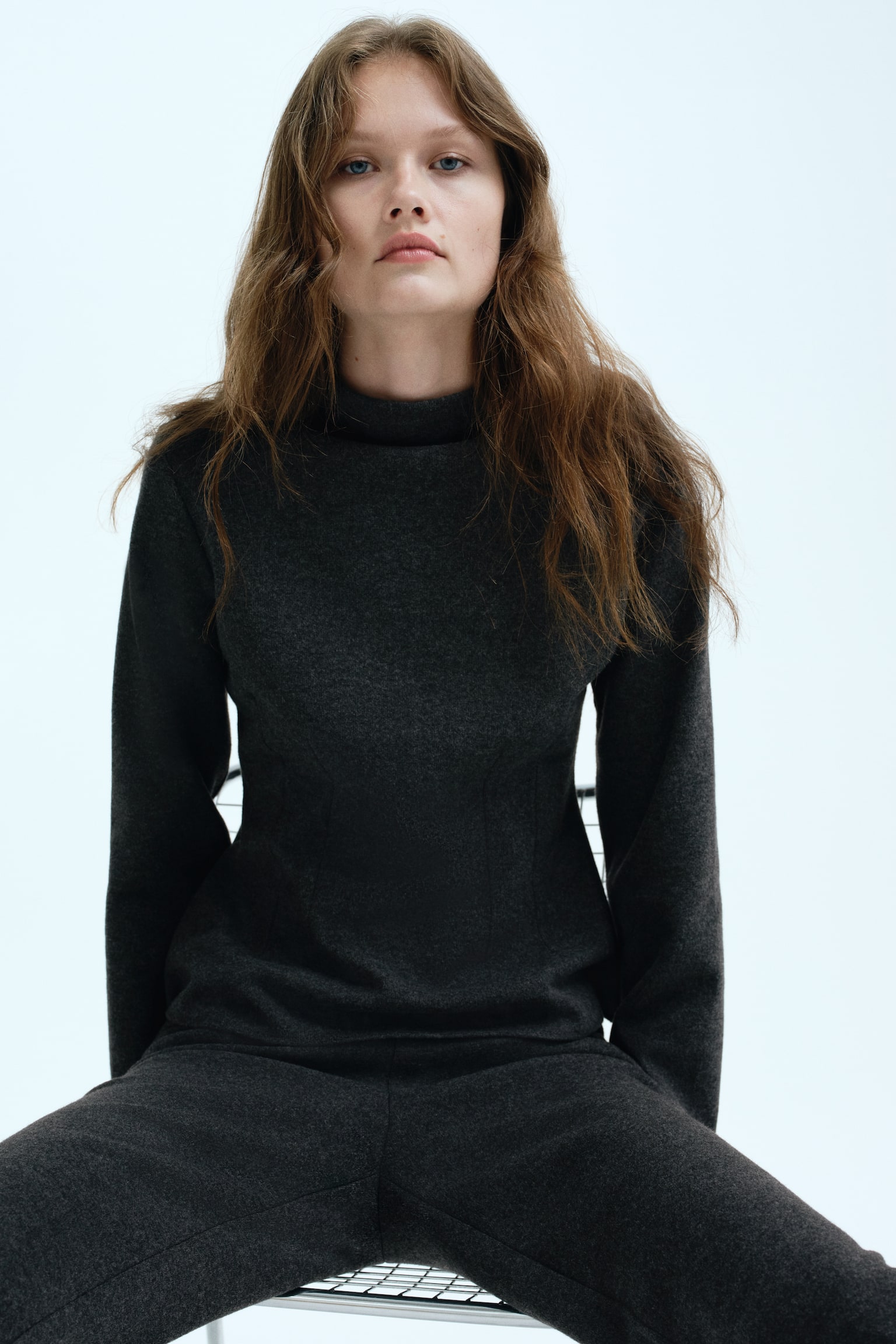 Top cintré - Gris foncé/Rouge prune - 4