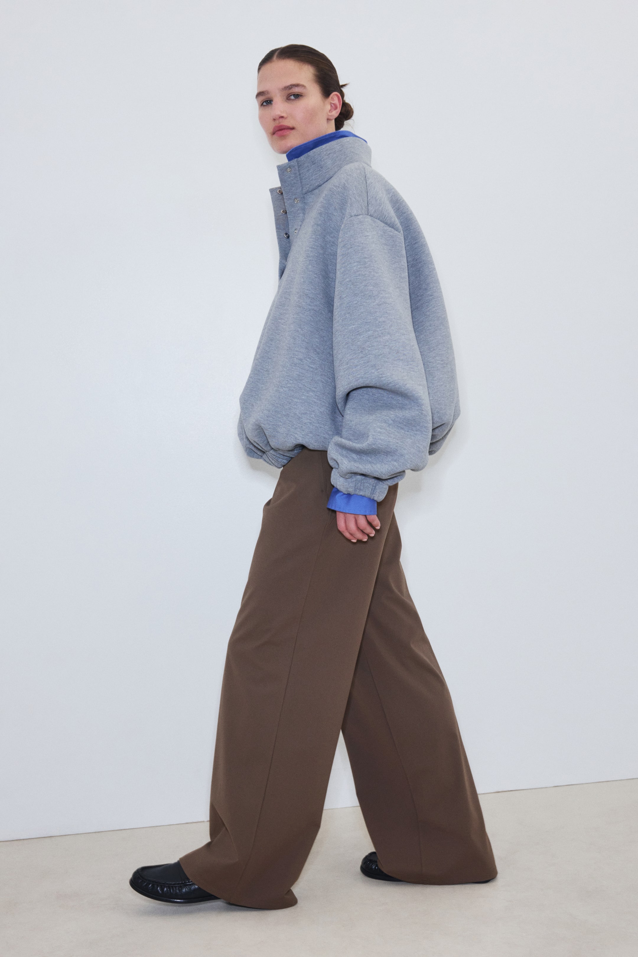 Pantalon large étirable dans tous les sens