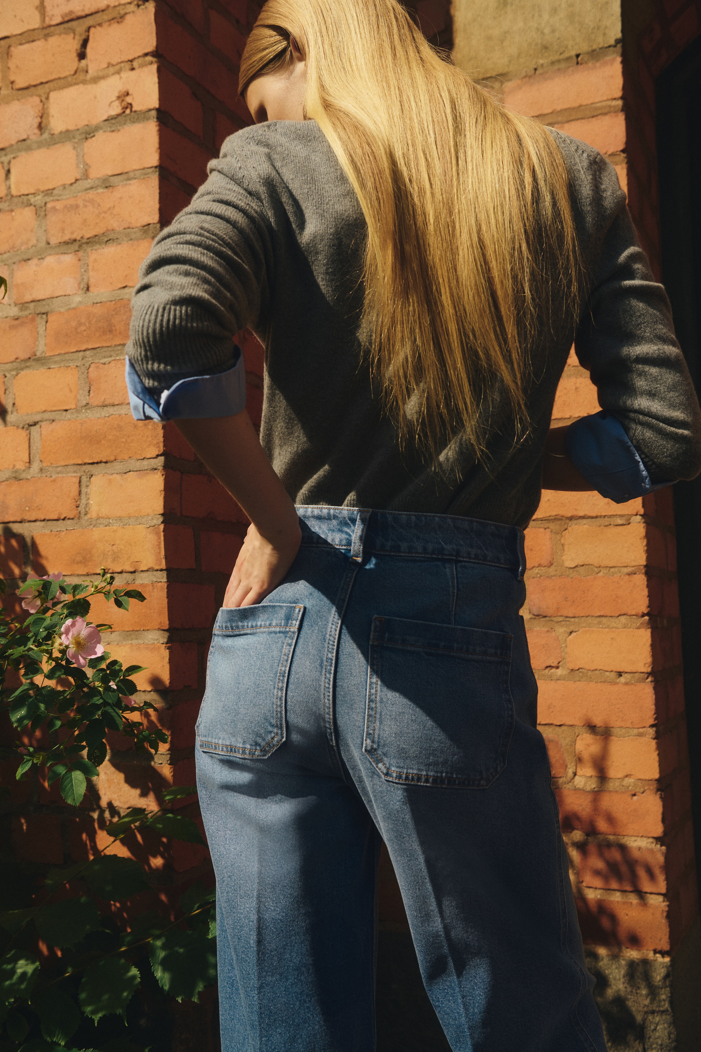 Wide High Ankle Jeans