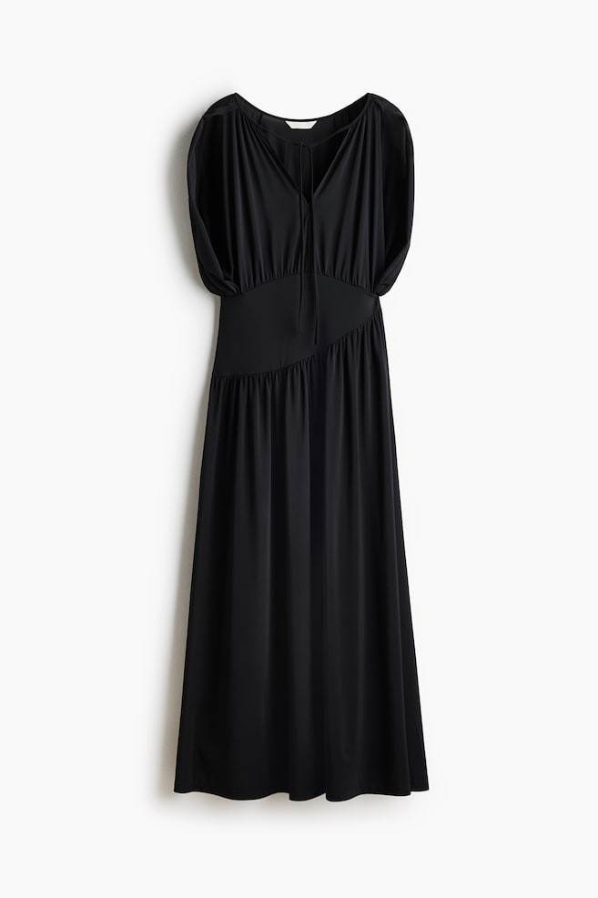 Vestido de punto con detalle efecto capa - Negro - 1