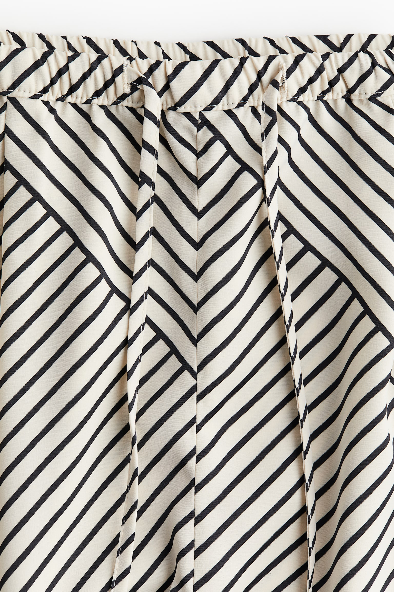 Drawstring shorts - Cream/Striped - 4