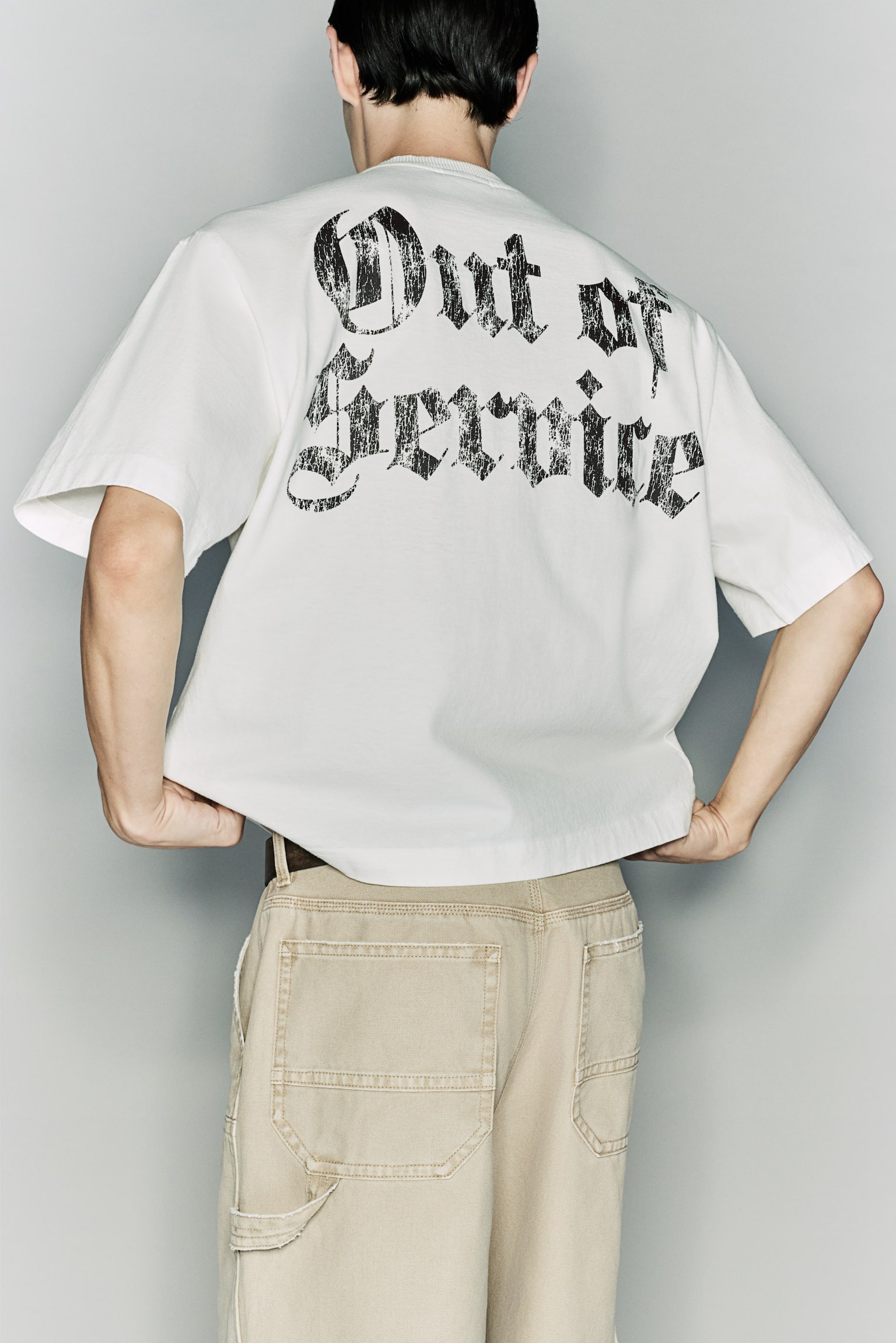 Oversized Fit Vintage-look printed T-shirt - White/Out of Service - 1