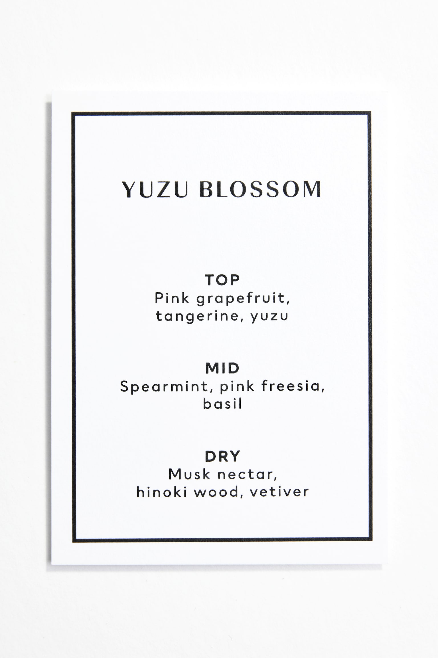 Ambientador em spray - Verde escuro/Yuzu Blossom/Preto/Rich Mahogany/Bege/Sublime Patchouli/Castanho/Incense Ritual/Branco/Sundried Linen - 3