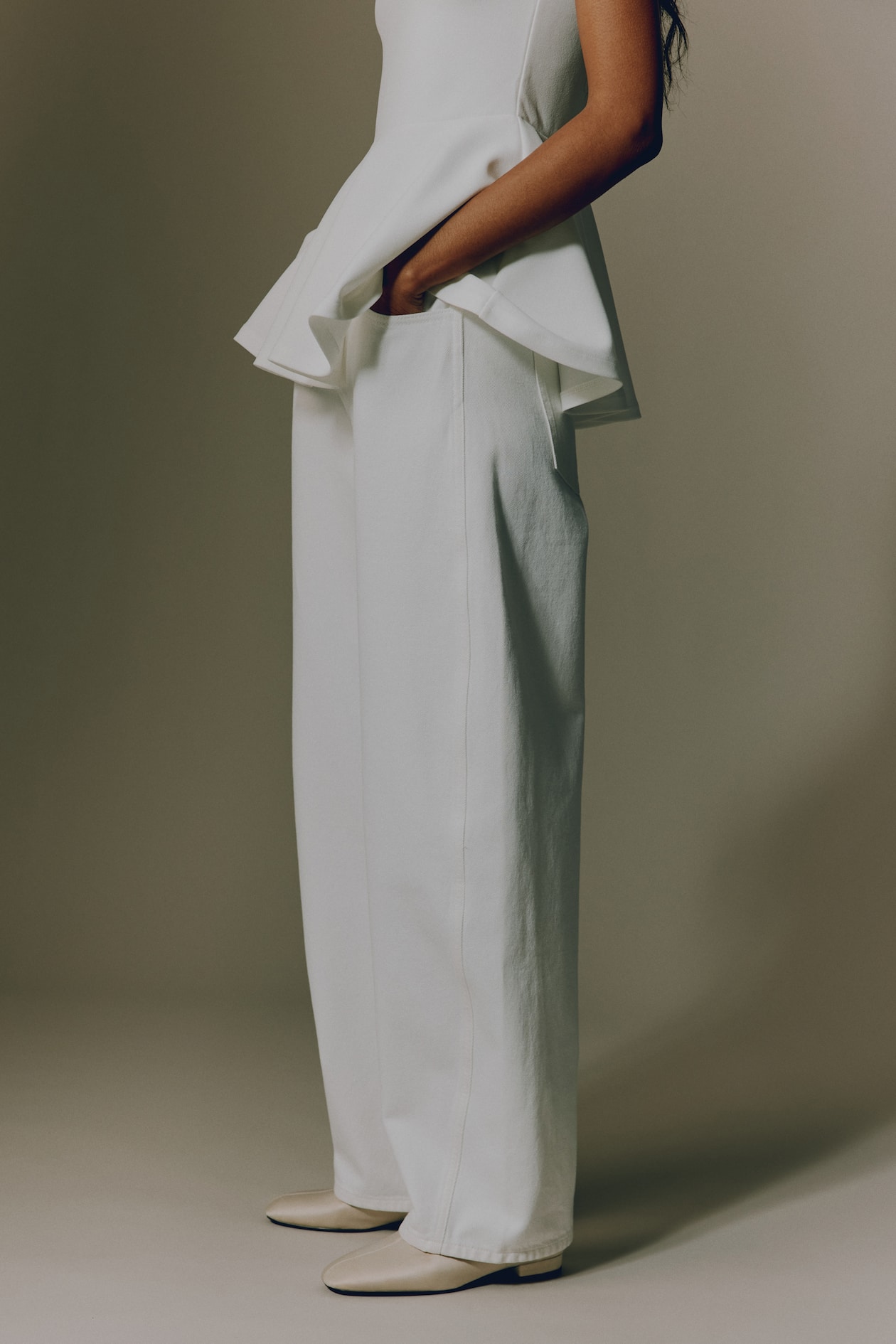 Barrel Leg High Waist Jeans - image 4