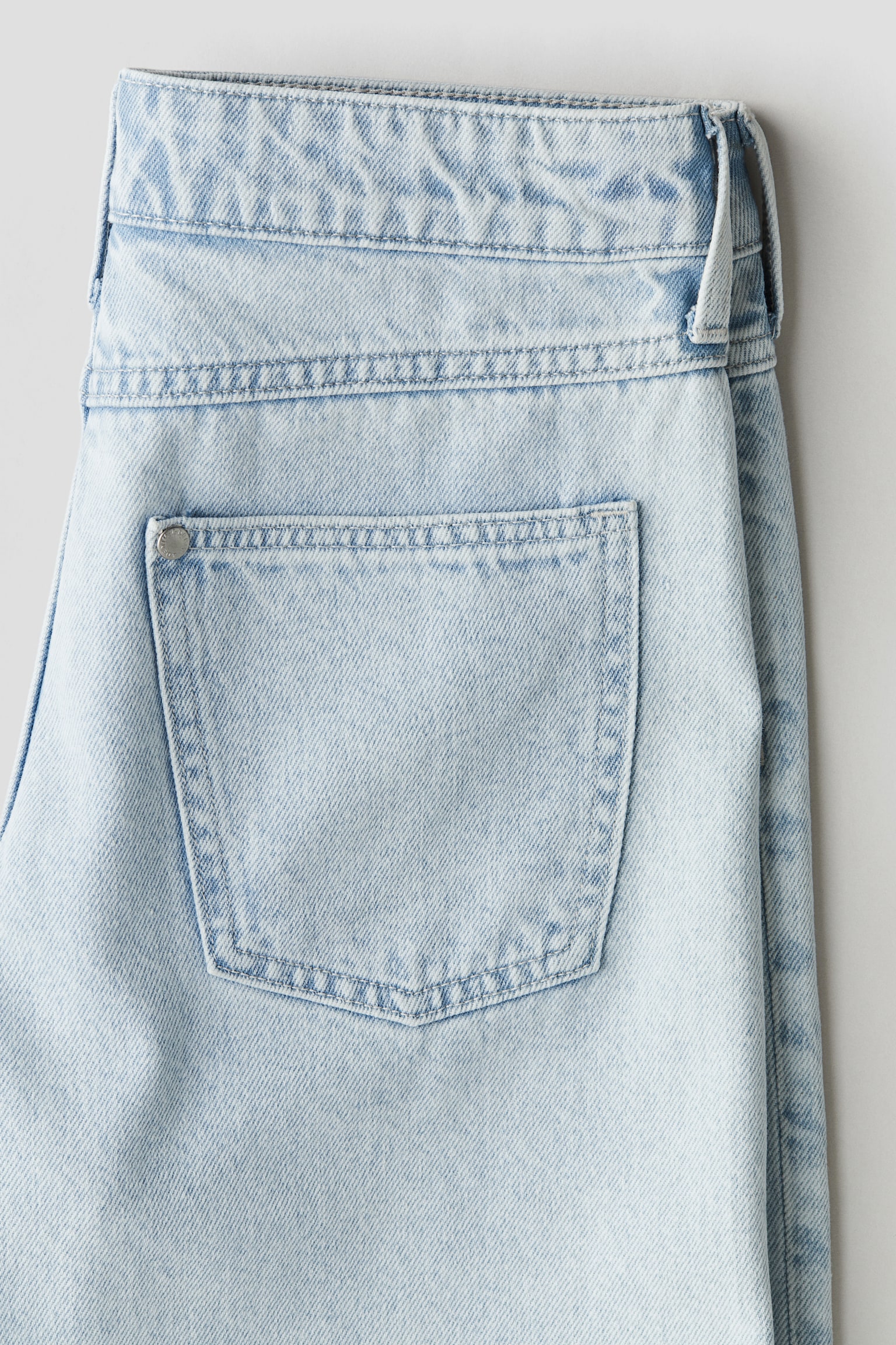 Loose Fit Denim shorts - Pale denim blue - 2