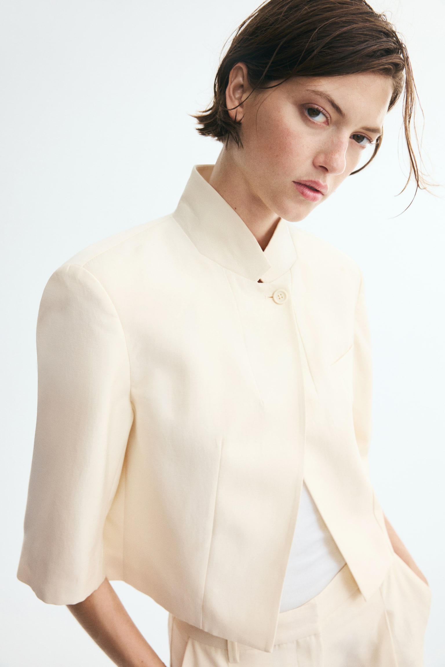 Женская куртка H&M Lyocell-Blend Jacket with Elbow-Length Sleeves, цвет: Кремовый — фото 3