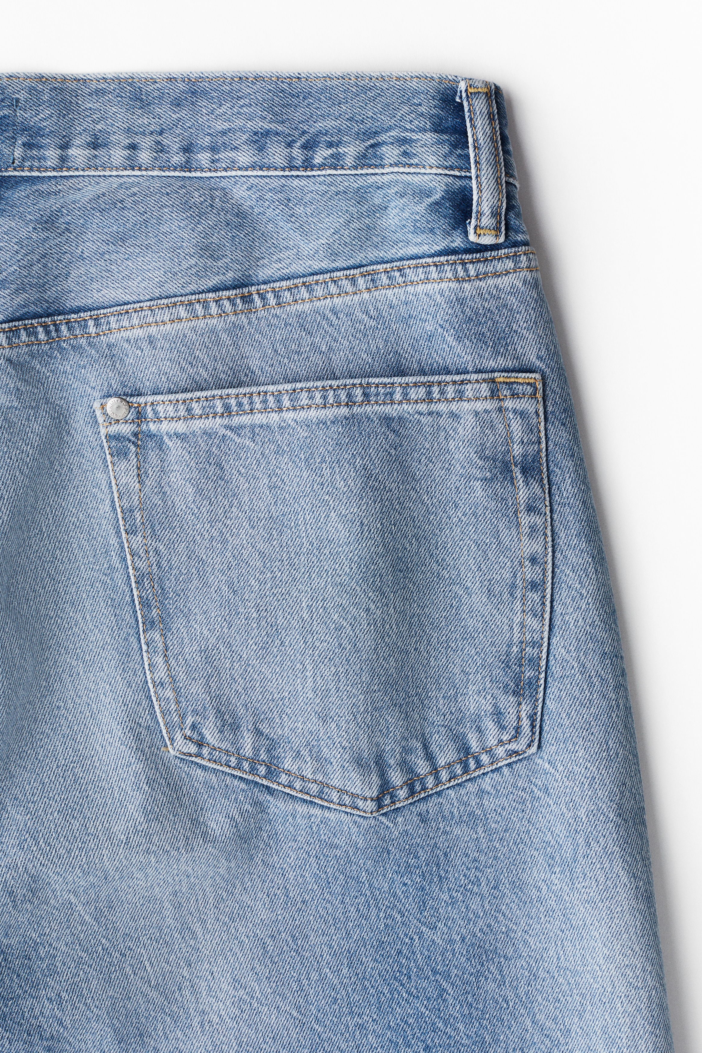 Loose Straight Jeans