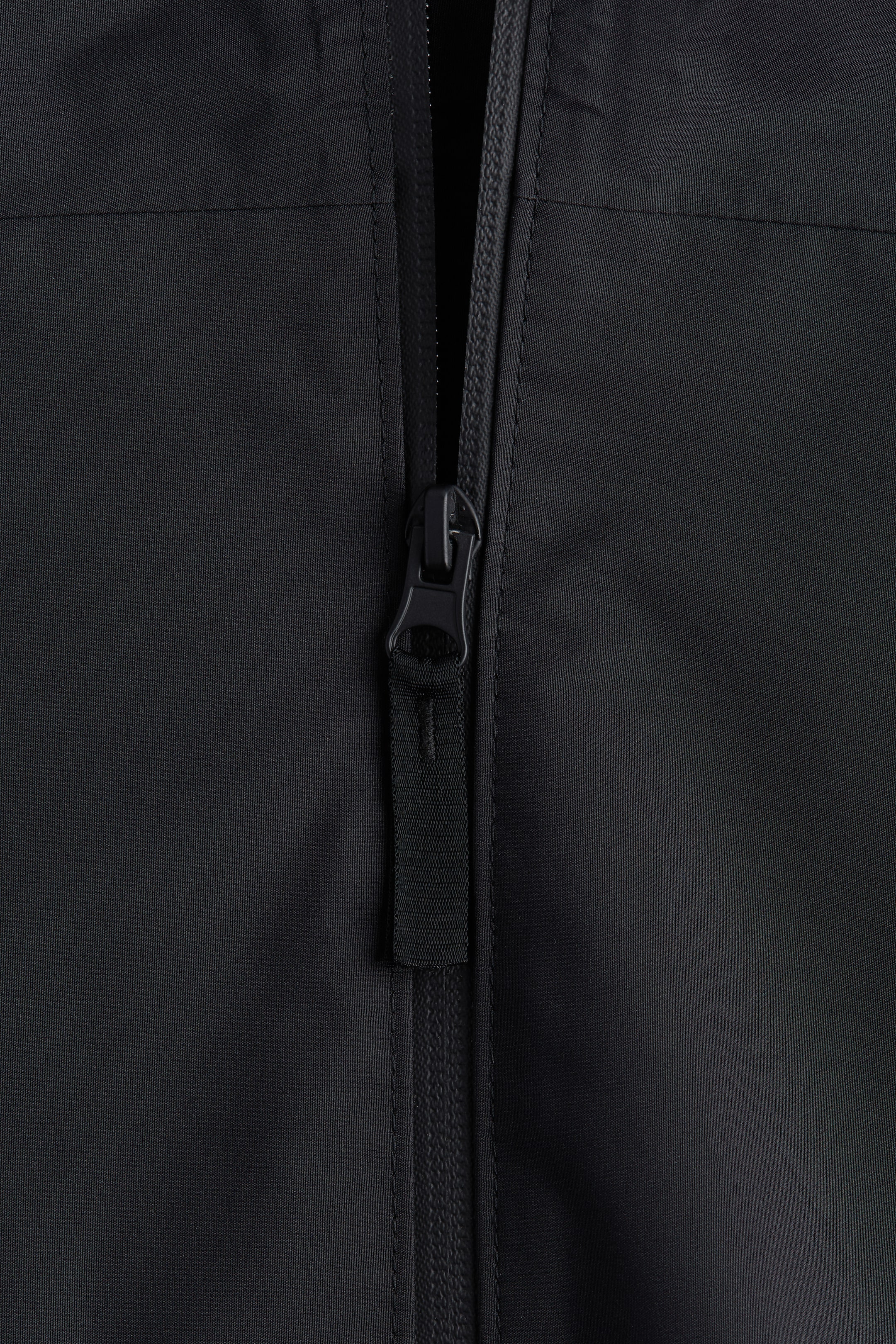 Packable Rain Jacket with StormMove™